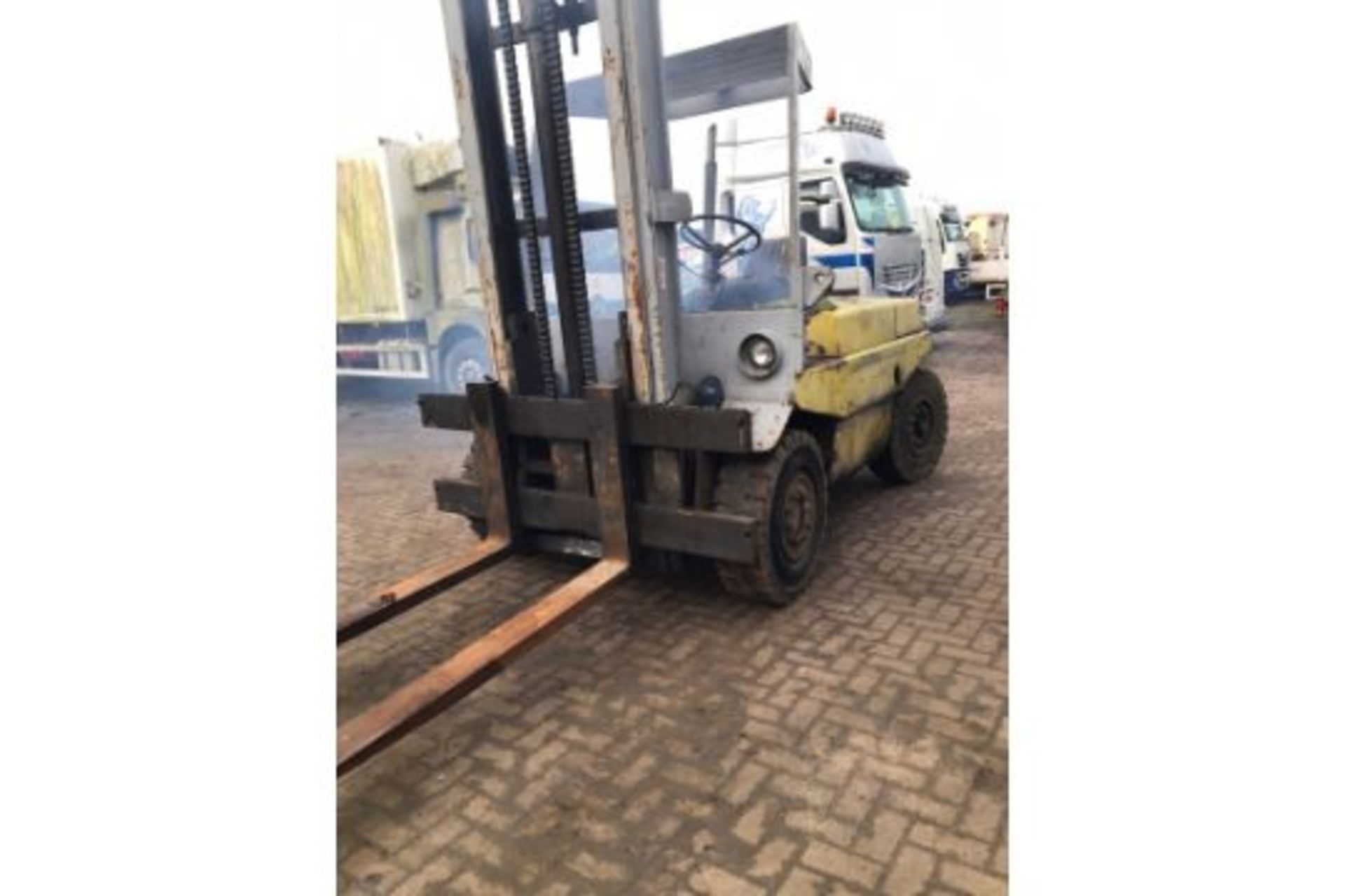 5TON LINDI FORKLIFT