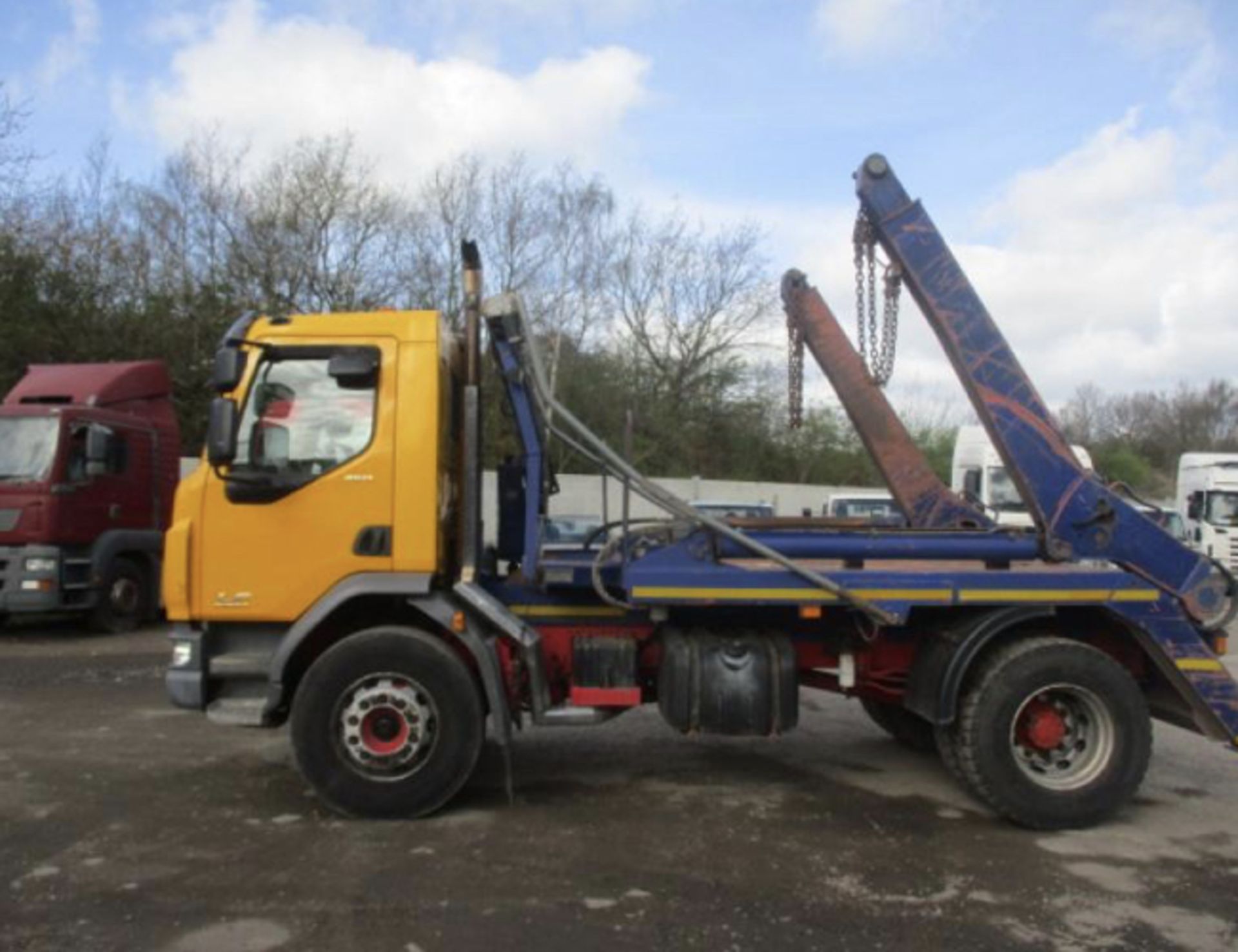 2014 DAF SKIP TRUCK - Image 3 of 14