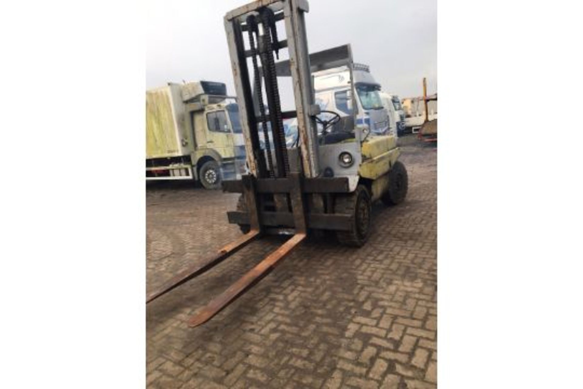 5TON LINDI FORKLIFT - Image 4 of 4