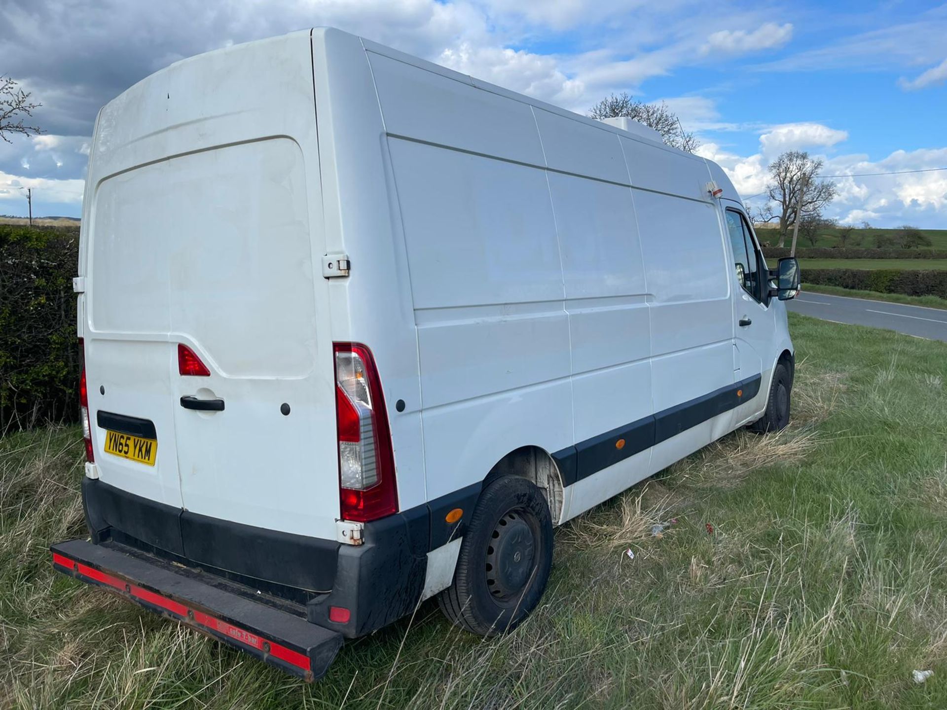 Nissan nv400 fridge van - Image 5 of 14