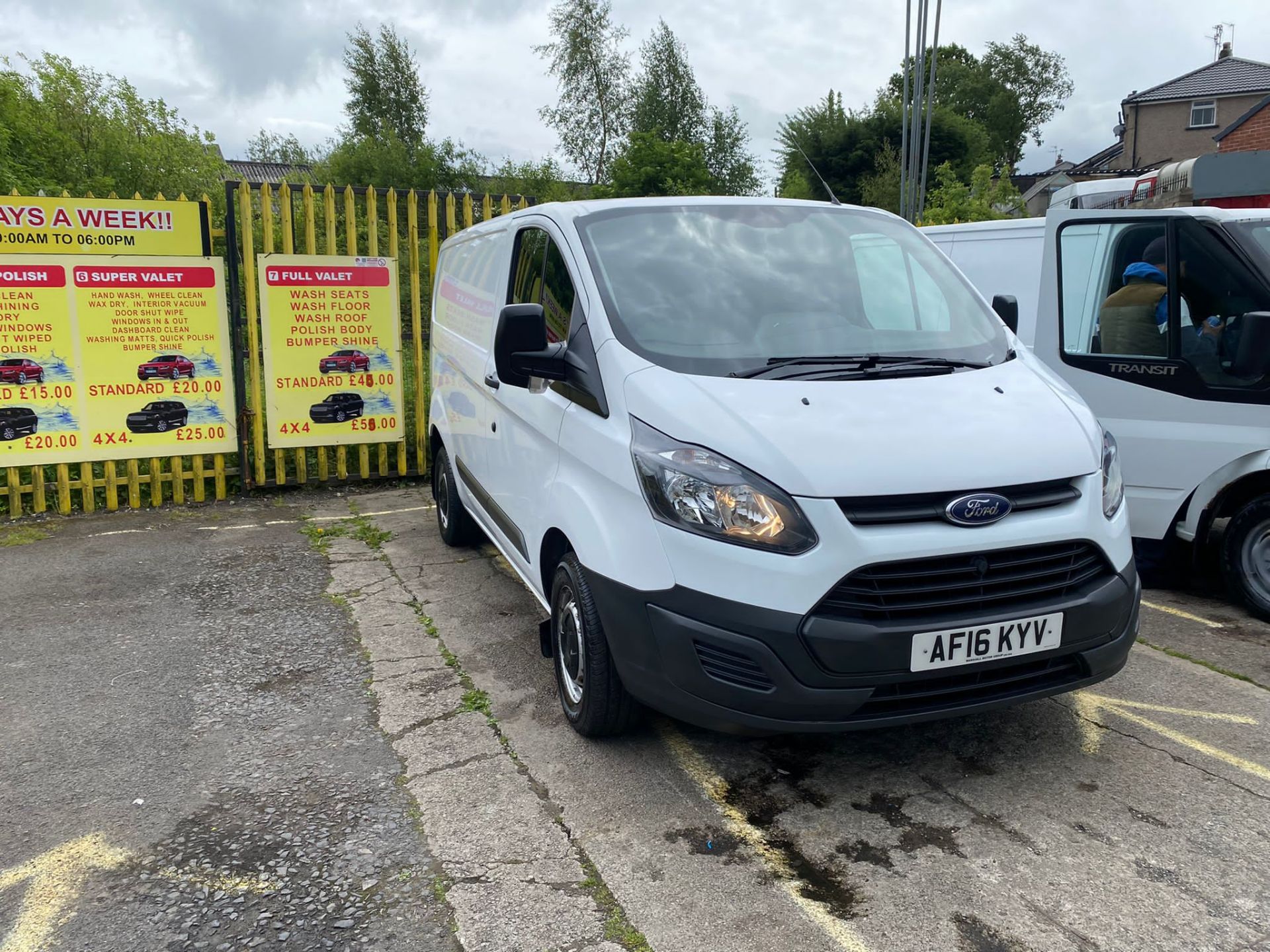 2016 Ford transit custom van - Image 2 of 9