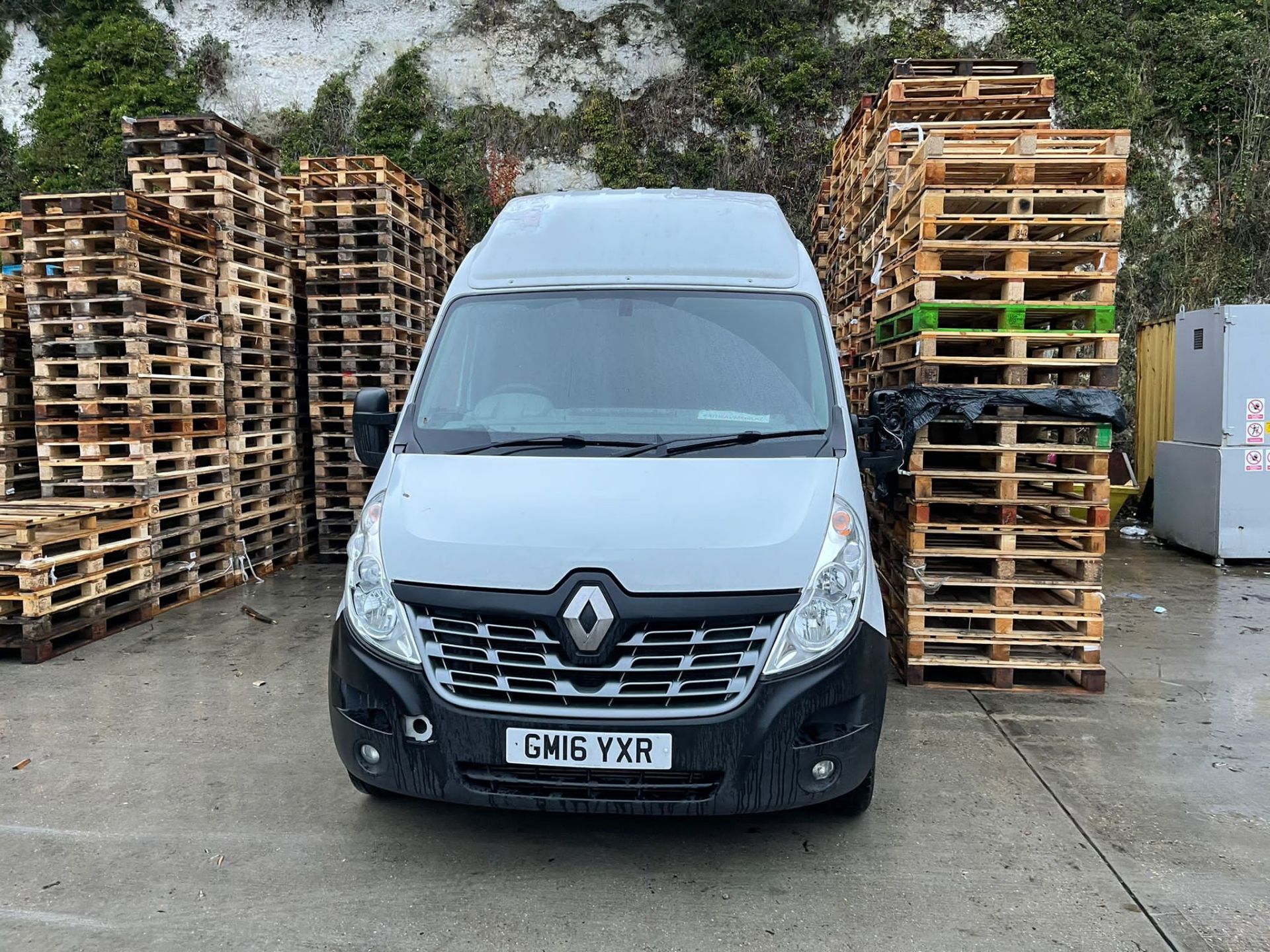 Renault master van 2016