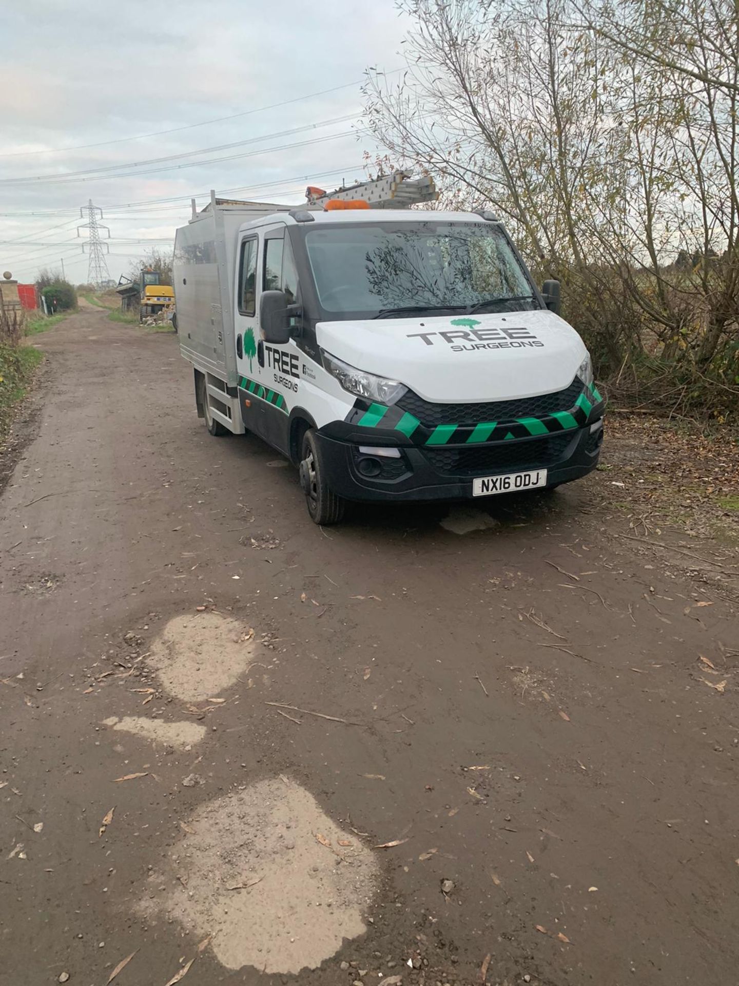 IVECO DAILY CREW CAB