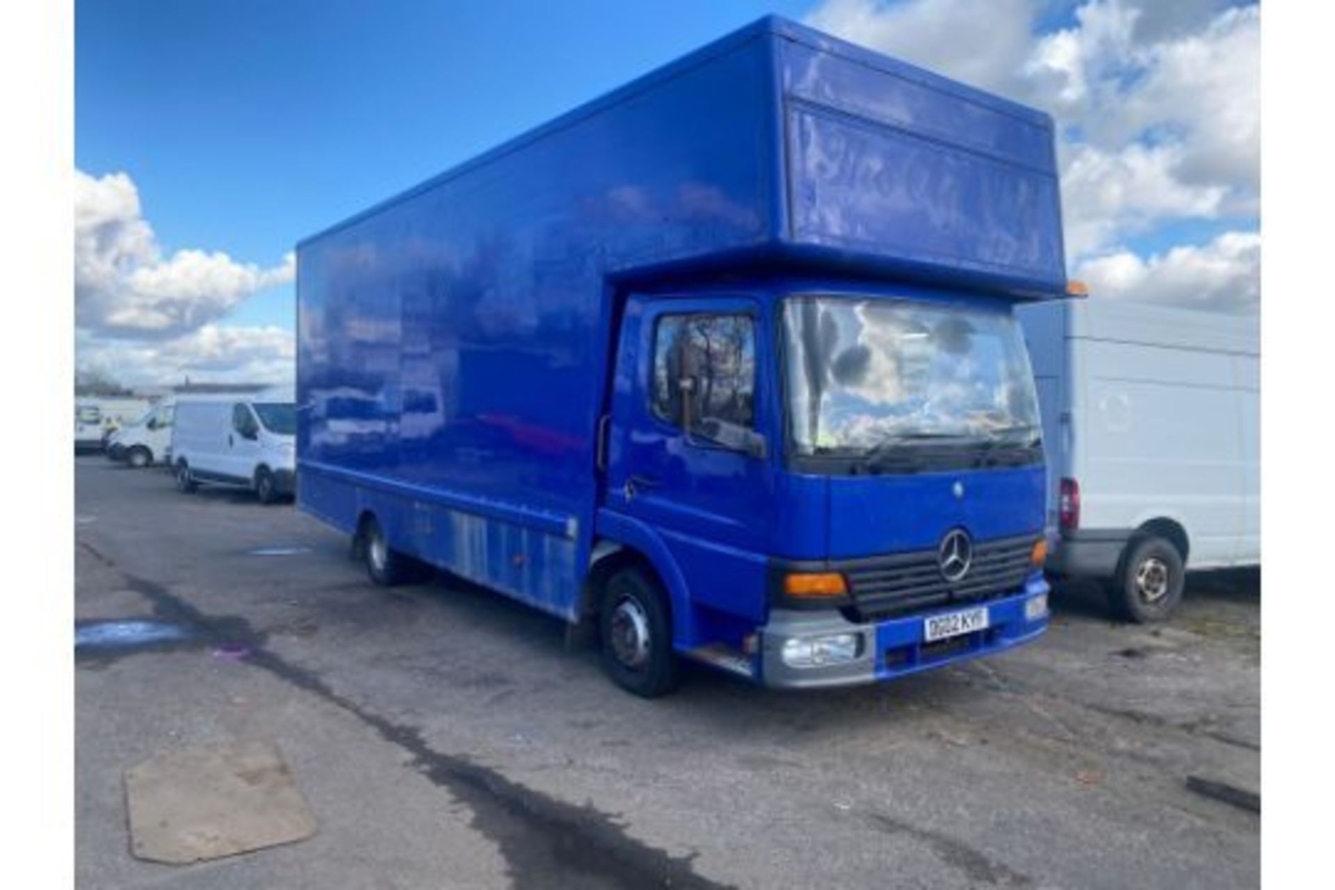 MERCEDES BOX TRUCK