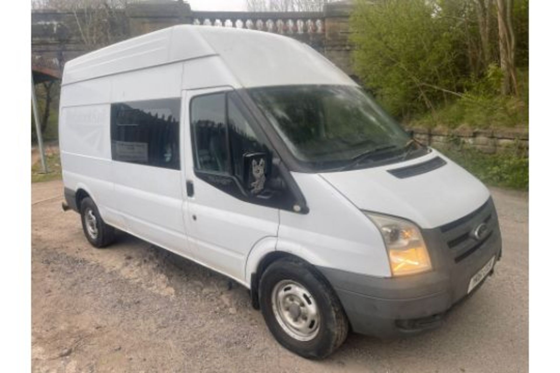 2011 FORD TRANSIT