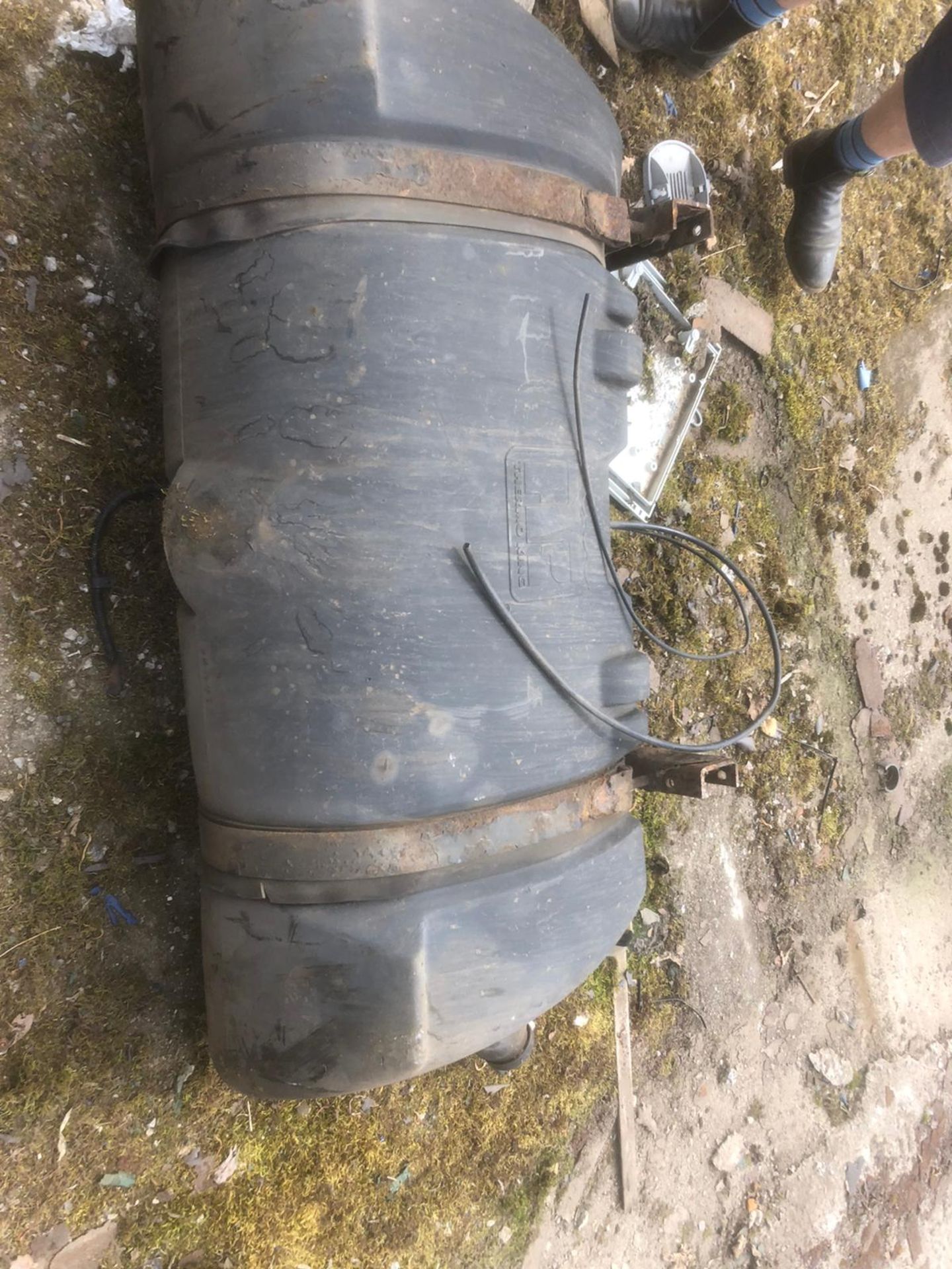 25 LITERES DIESEL TANKS - Image 14 of 15