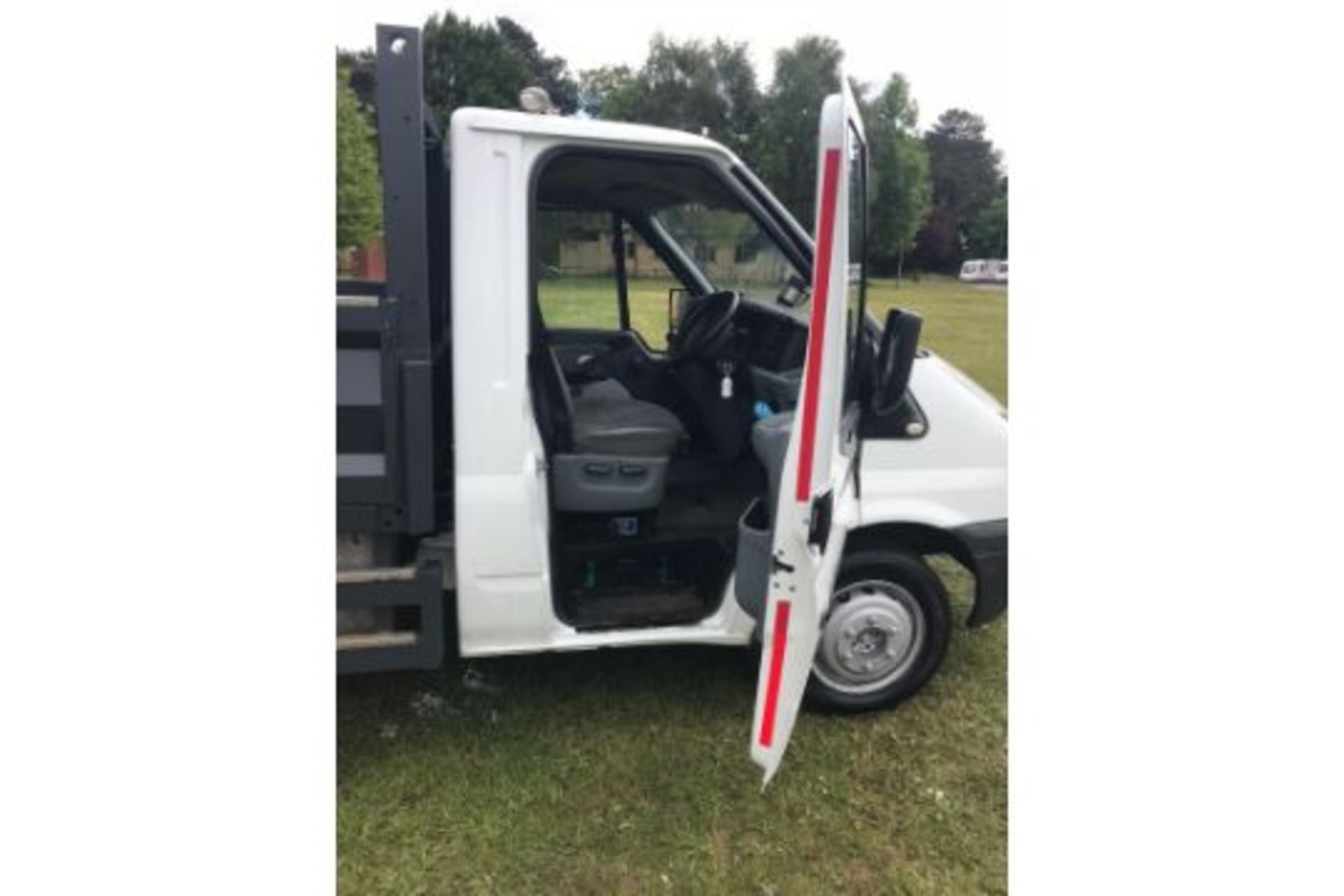 2012 FORD TRANSIT 125 T350 RWD TIPPER - Image 2 of 6