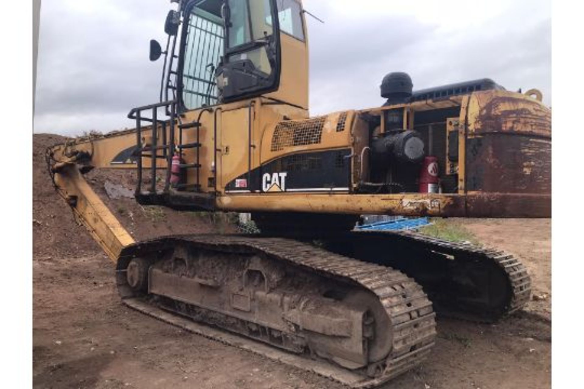 CAT 330C TRACKED SCRAP HANDLER - Image 6 of 15