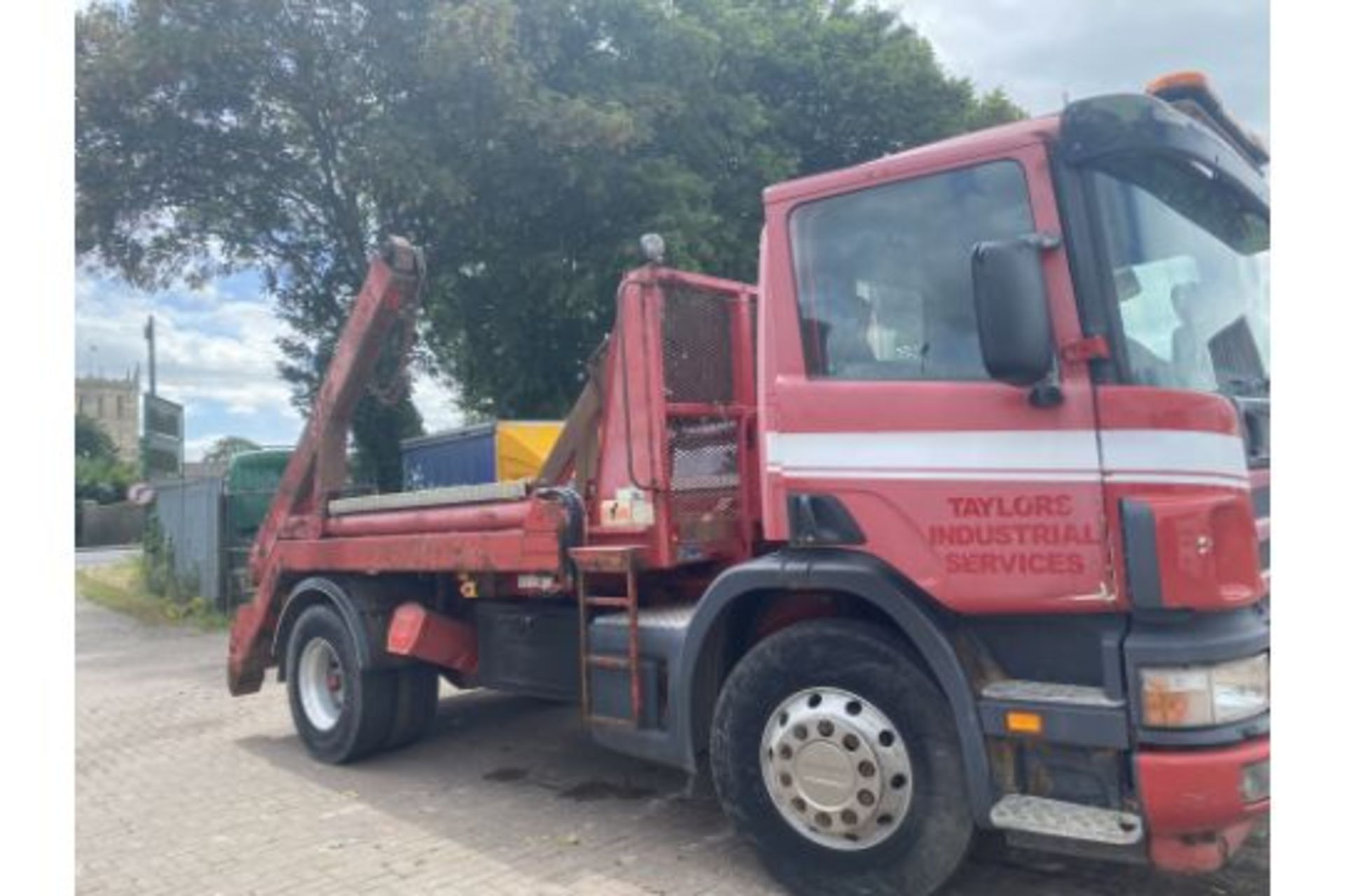 2008 SCANIA SKIP TRUCK - Image 2 of 15