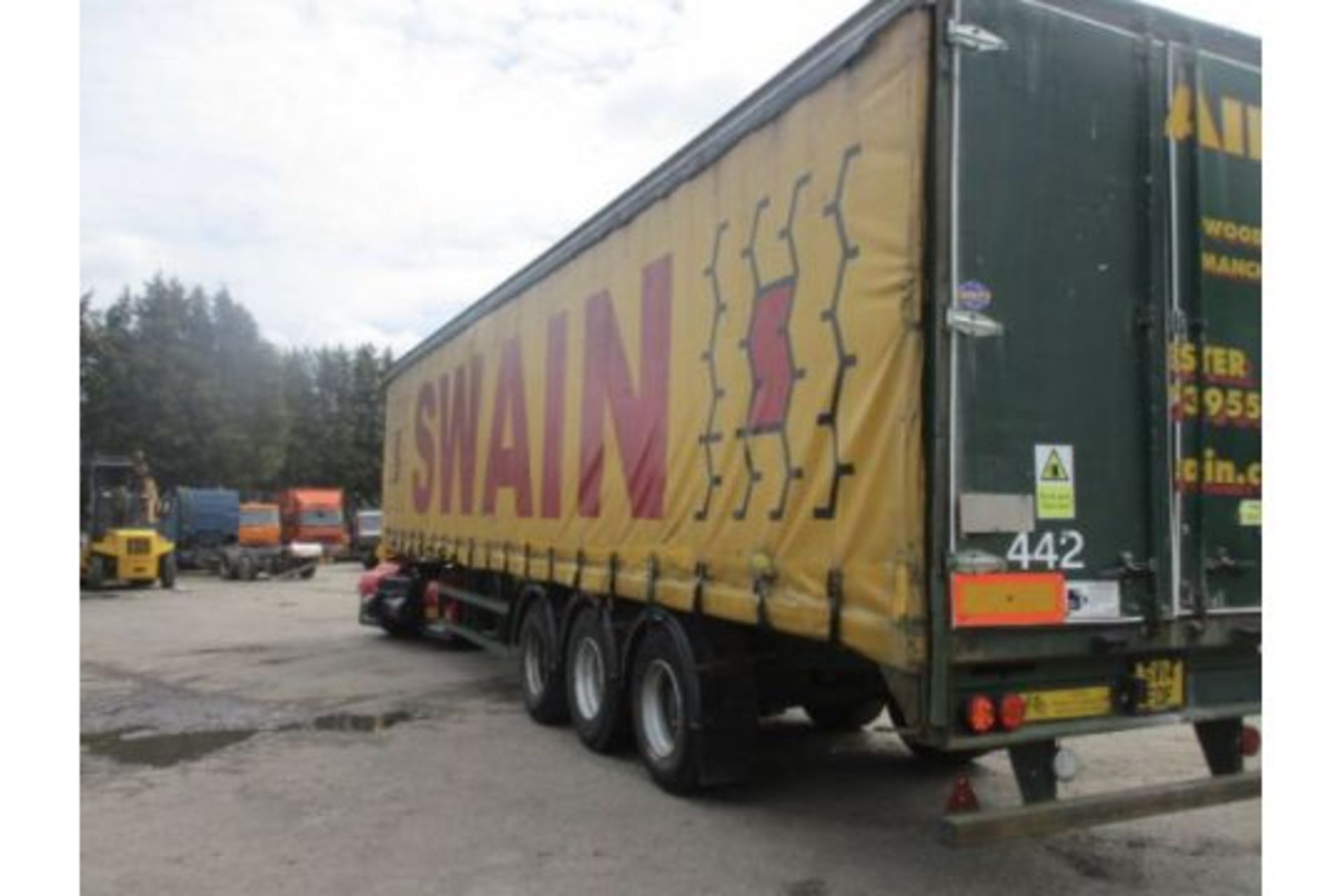 UTILITY INTERNATIONAL TRIAXEL CURTAINSIDE TRAILER - Image 4 of 16