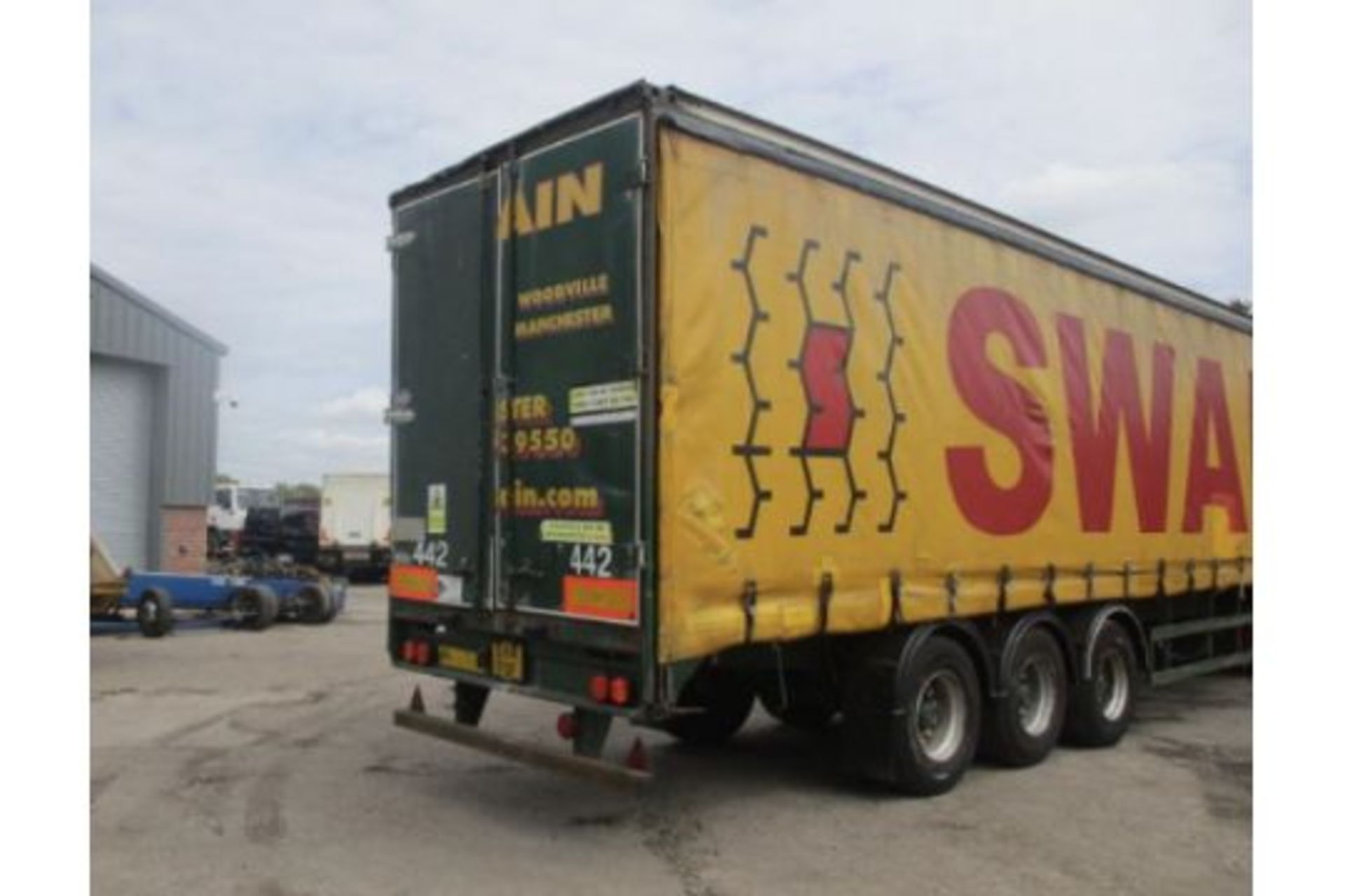 UTILITY INTERNATIONAL TRIAXEL CURTAINSIDE TRAILER - Image 2 of 16