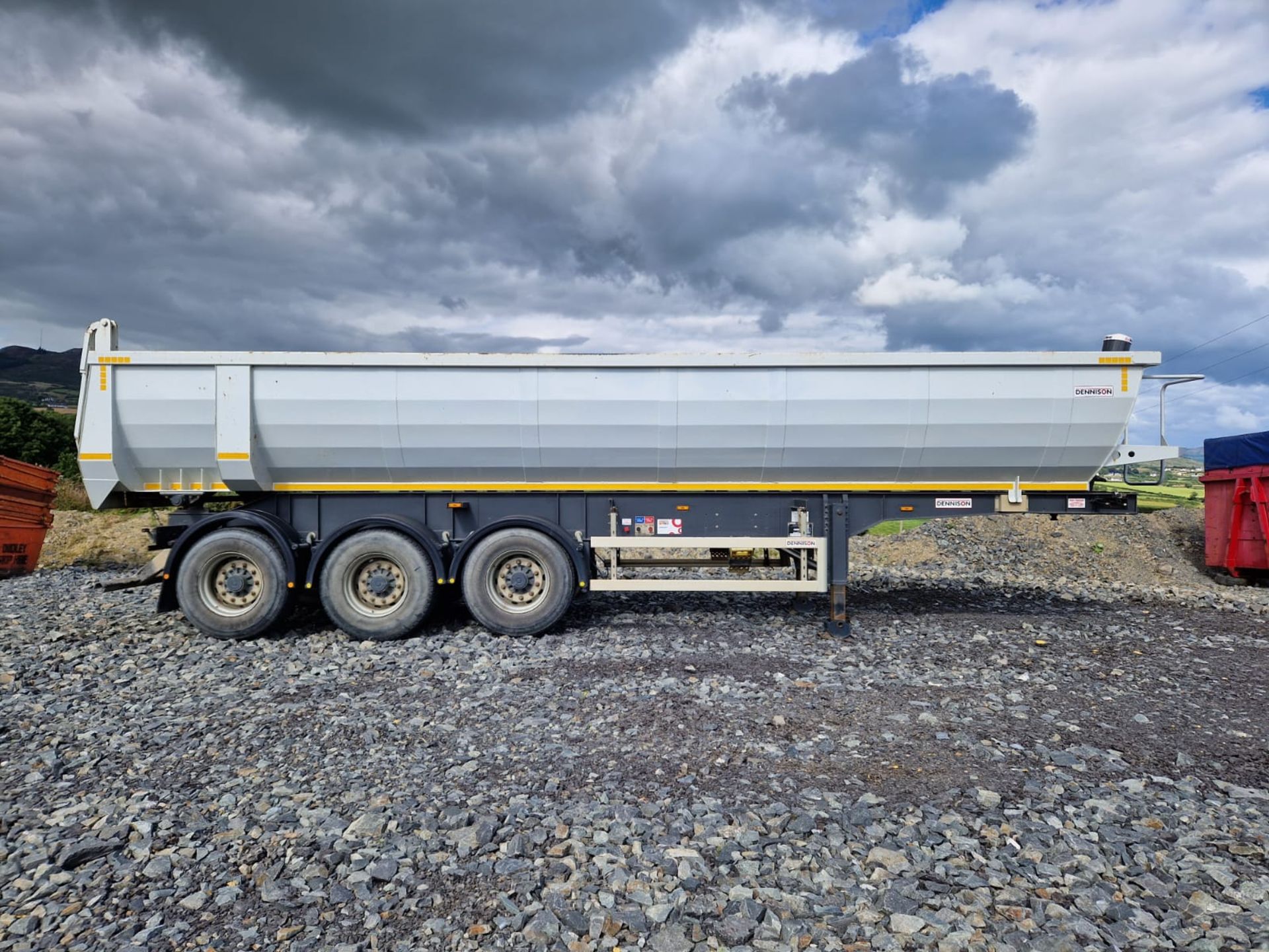 2019 DENNISON TIPPING TRAILER