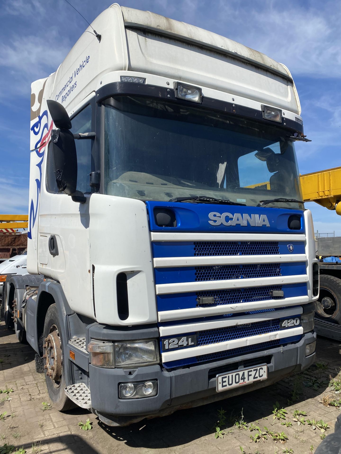 2004 SCANIA 420