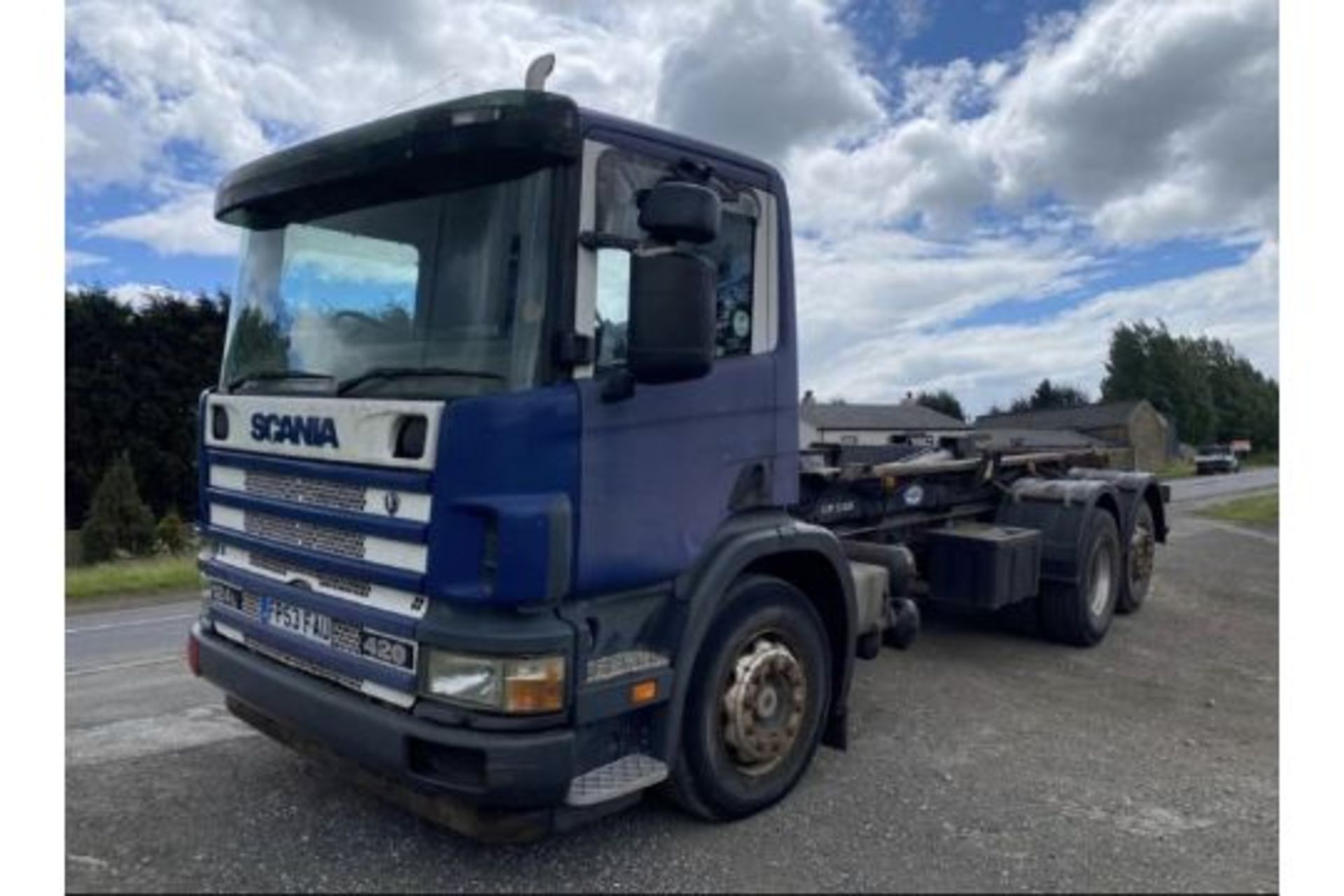 2003 SCANIA HOOKLOADER