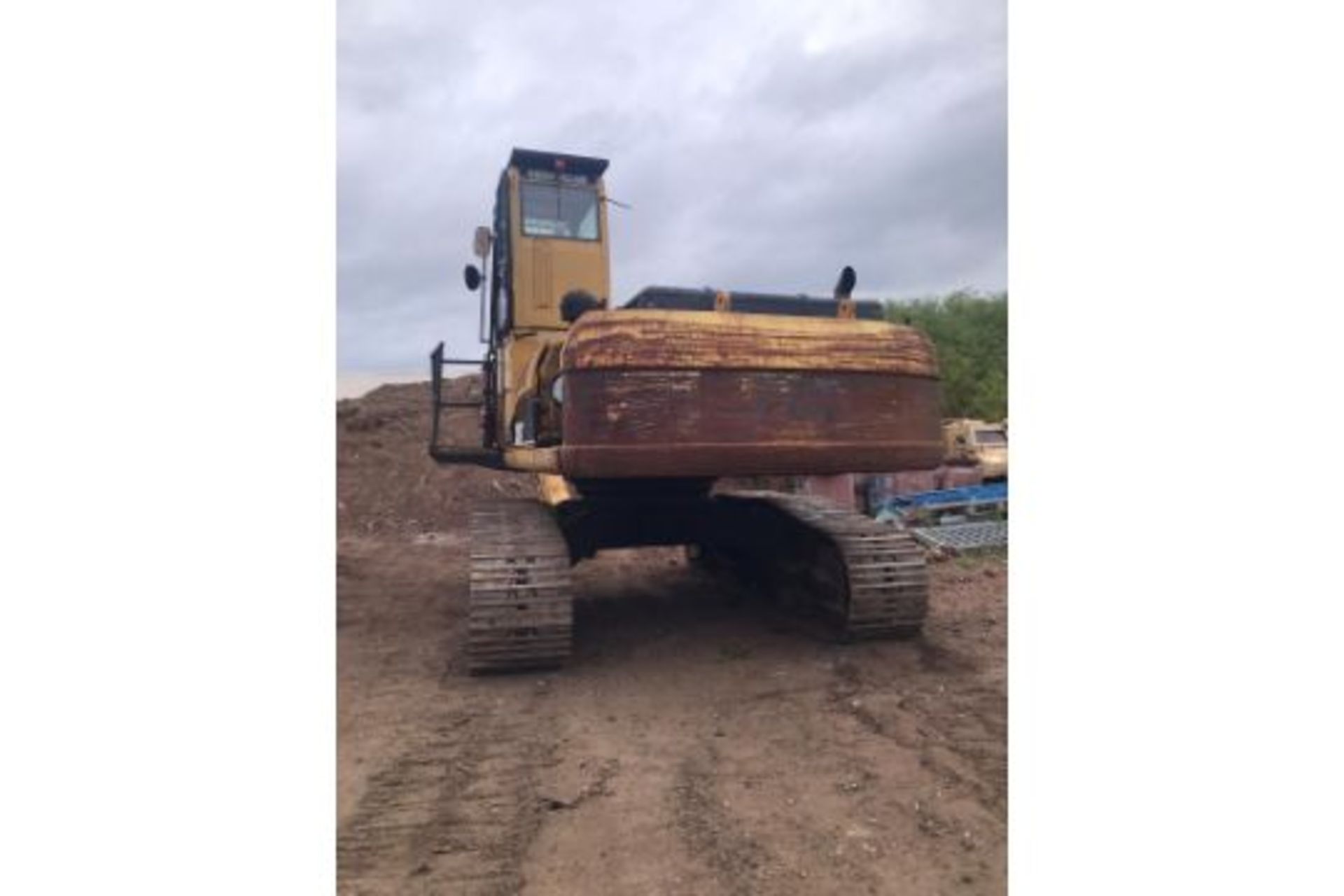 CAT 330C TRACKED SCRAP HANDLER - Image 2 of 14