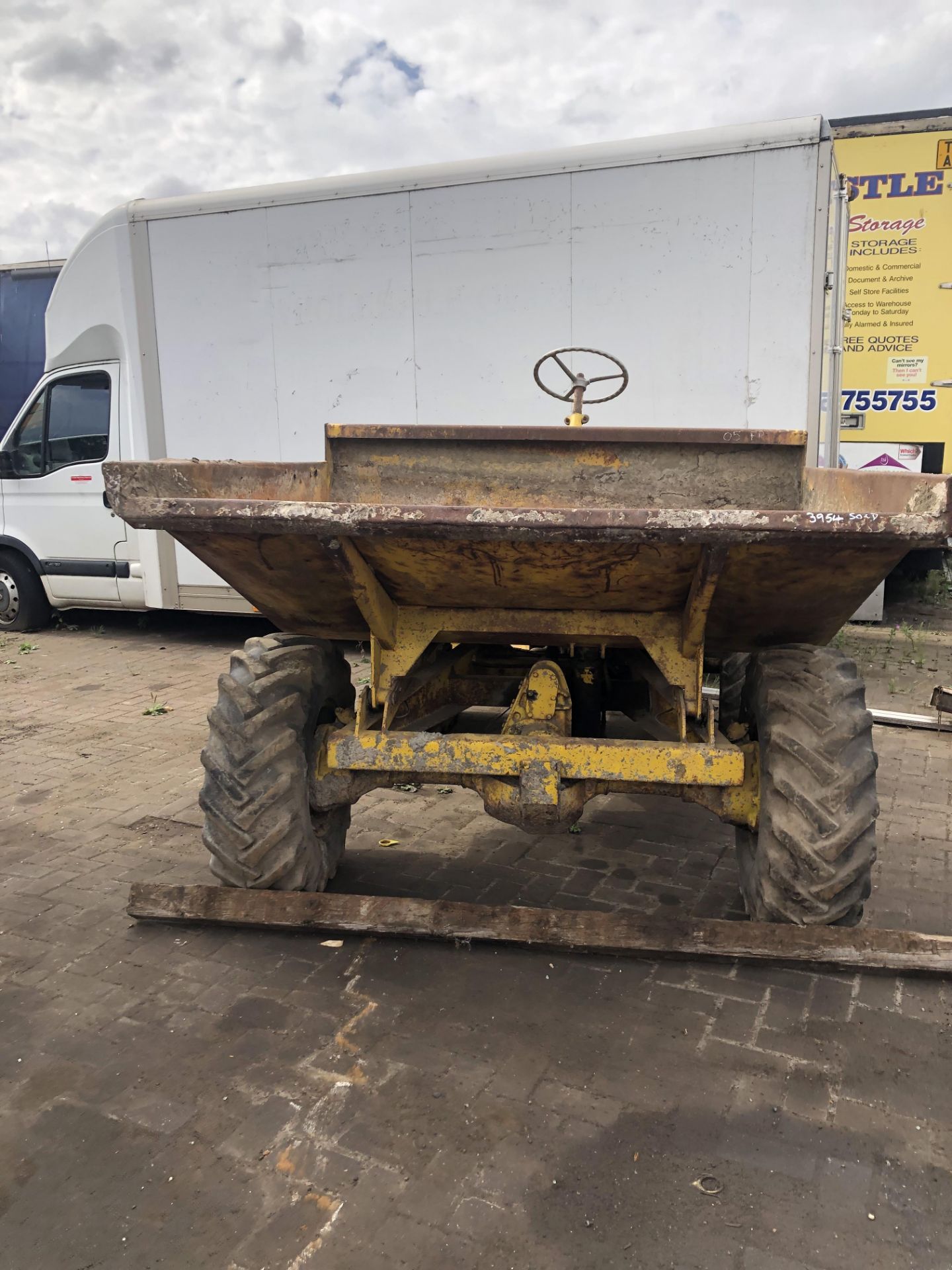 3TON LISTER STRAIT TIP DUMPER