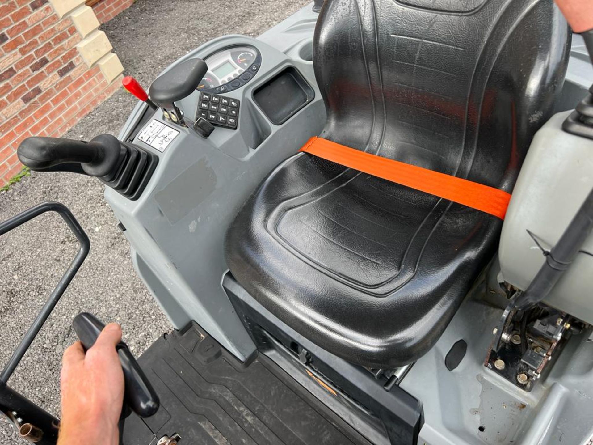 2019 BOBCAT E17 MINI DIGGER - Image 3 of 13