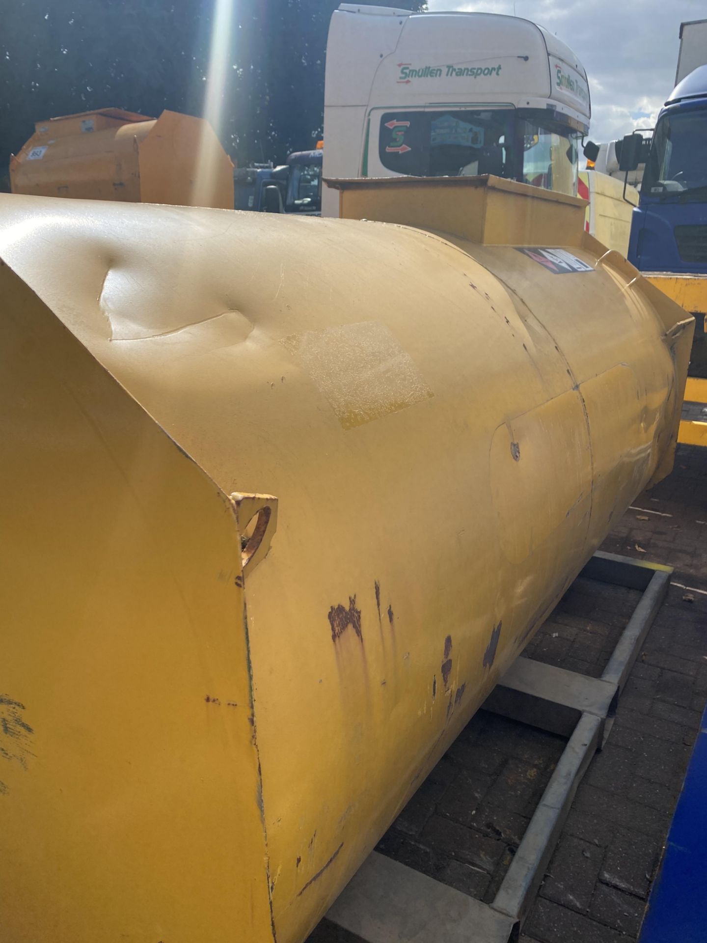 2000L BUNDED FUEL BOWSER