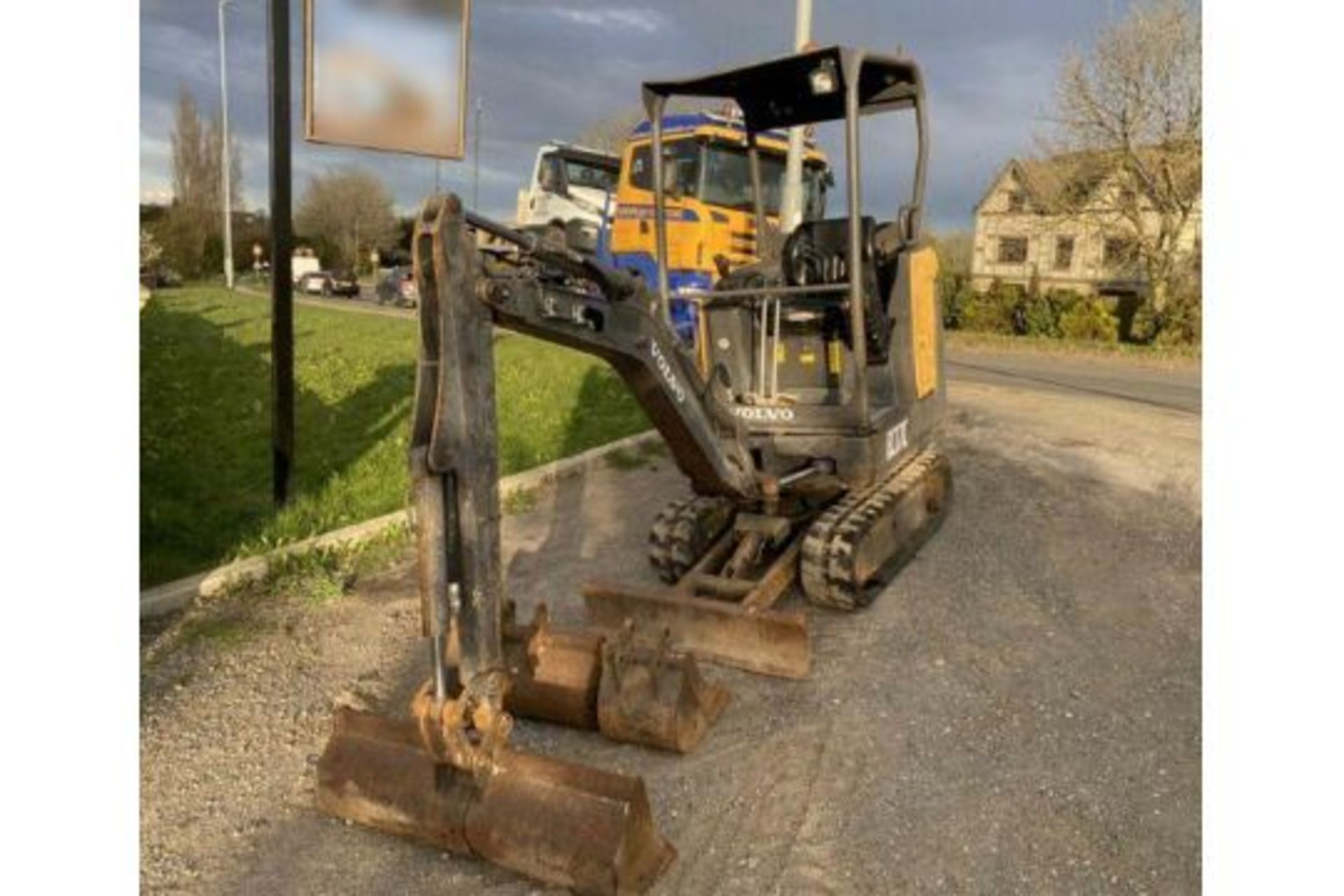 VOLVO EC17C MINI DIGGER DUMPER EXCAVATOR JCB - Image 11 of 11