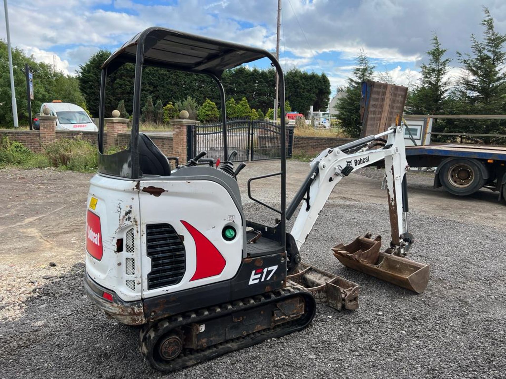 2019 BOBCAT E17 MINI DIGGER - Image 2 of 13