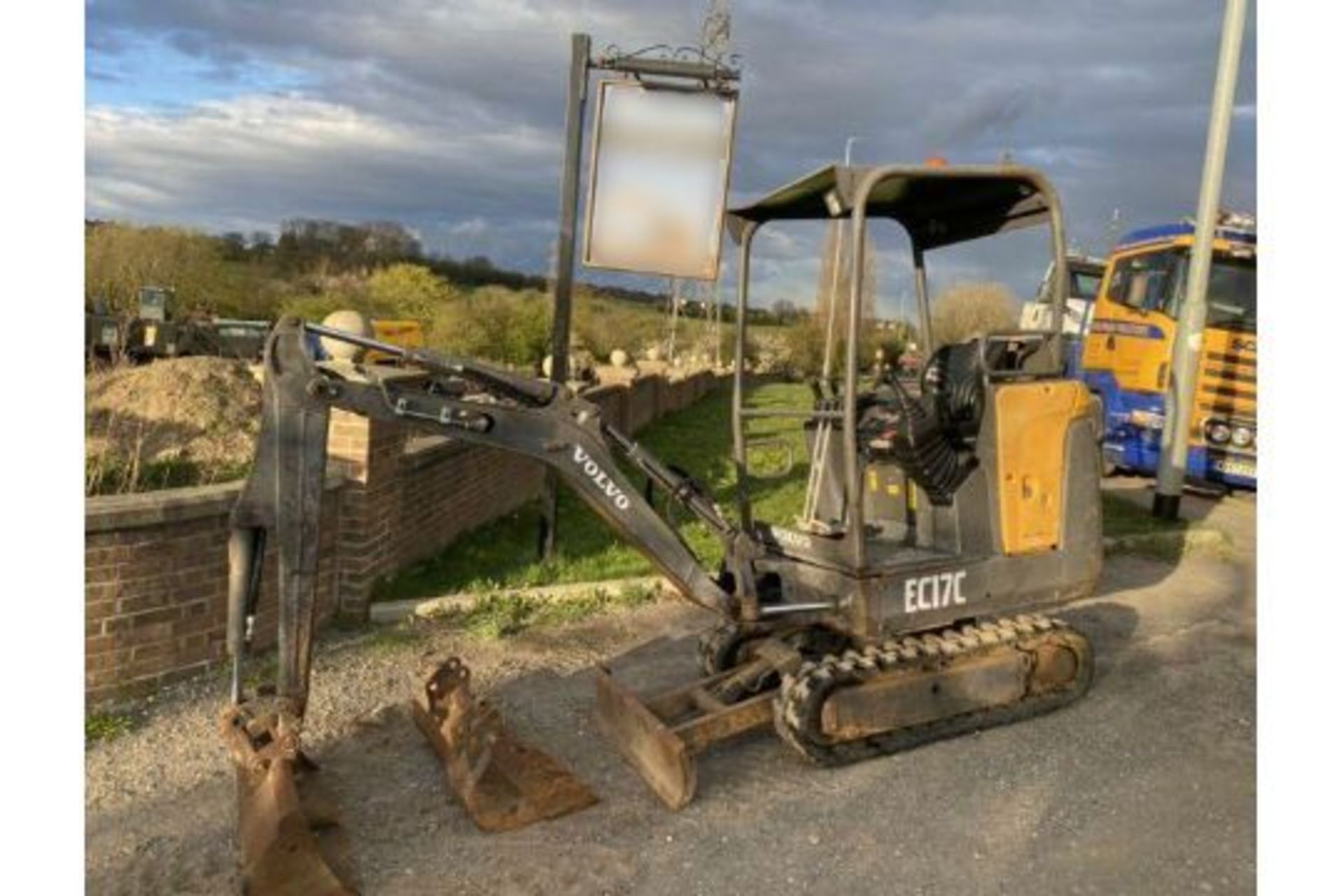 VOLVO EC17C MINI DIGGER DUMPER EXCAVATOR JCB