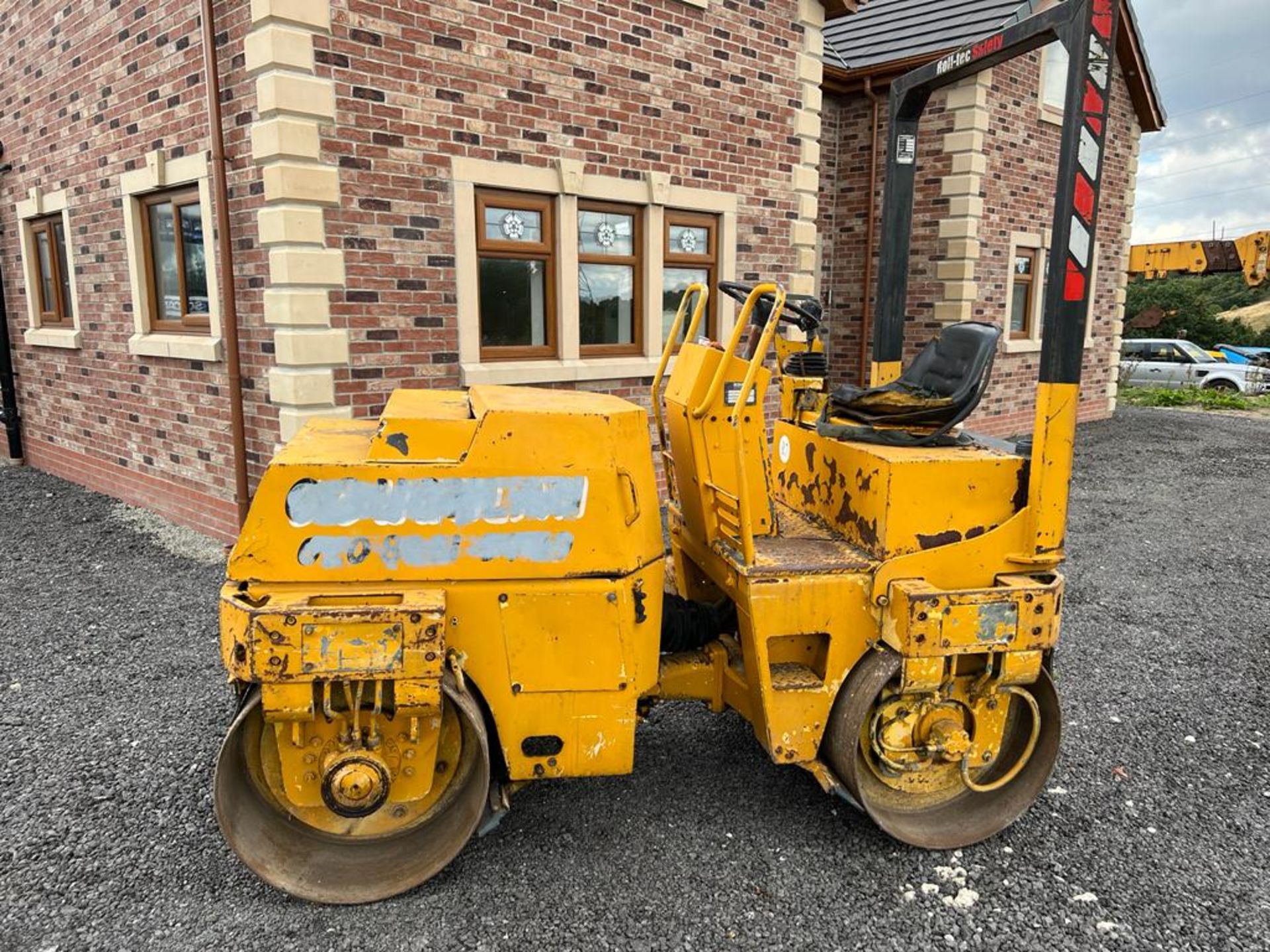 BOMAG 120-2 vibrating roller