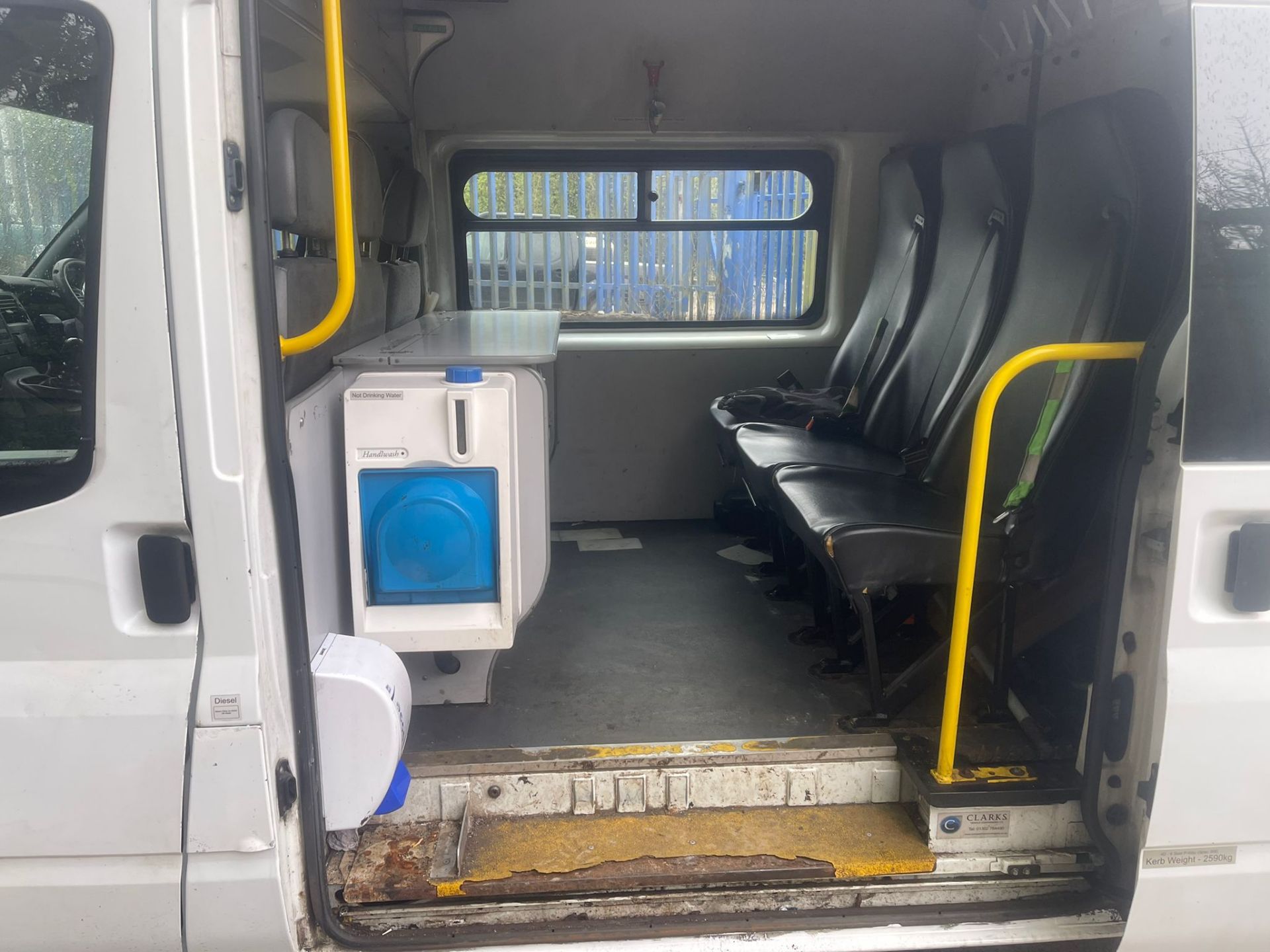 FORD TRANSIT LWB WELFARE MESSING UNIT - Image 9 of 16