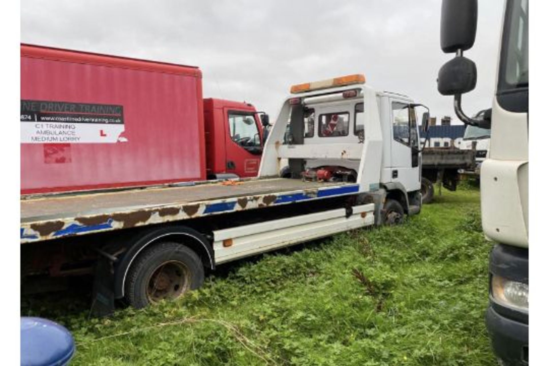 2003 IVECO SLIDE + TILT RECOVER TRUCK - Image 4 of 5