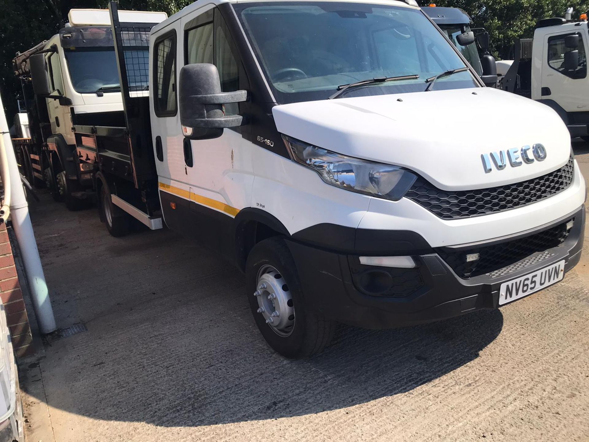 2015 IVECO DAILY CREW CAB TIPPER - Image 13 of 13