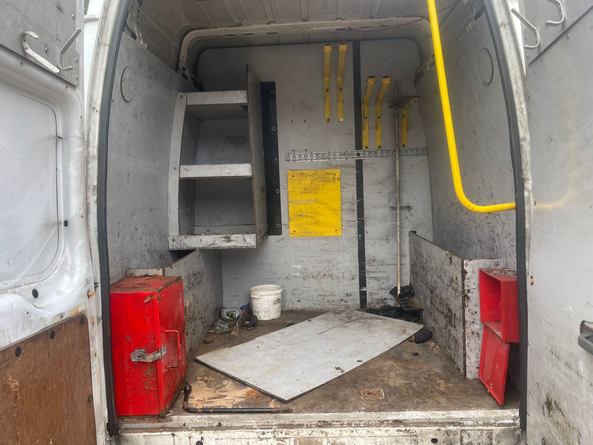 FORD TRANSIT LWB WELFARE MESSING UNIT - Image 4 of 16