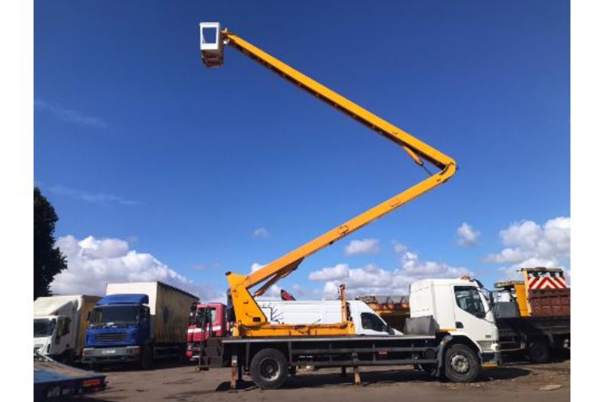 2004 DAF LF55 CHERRY PICKER - Image 3 of 29