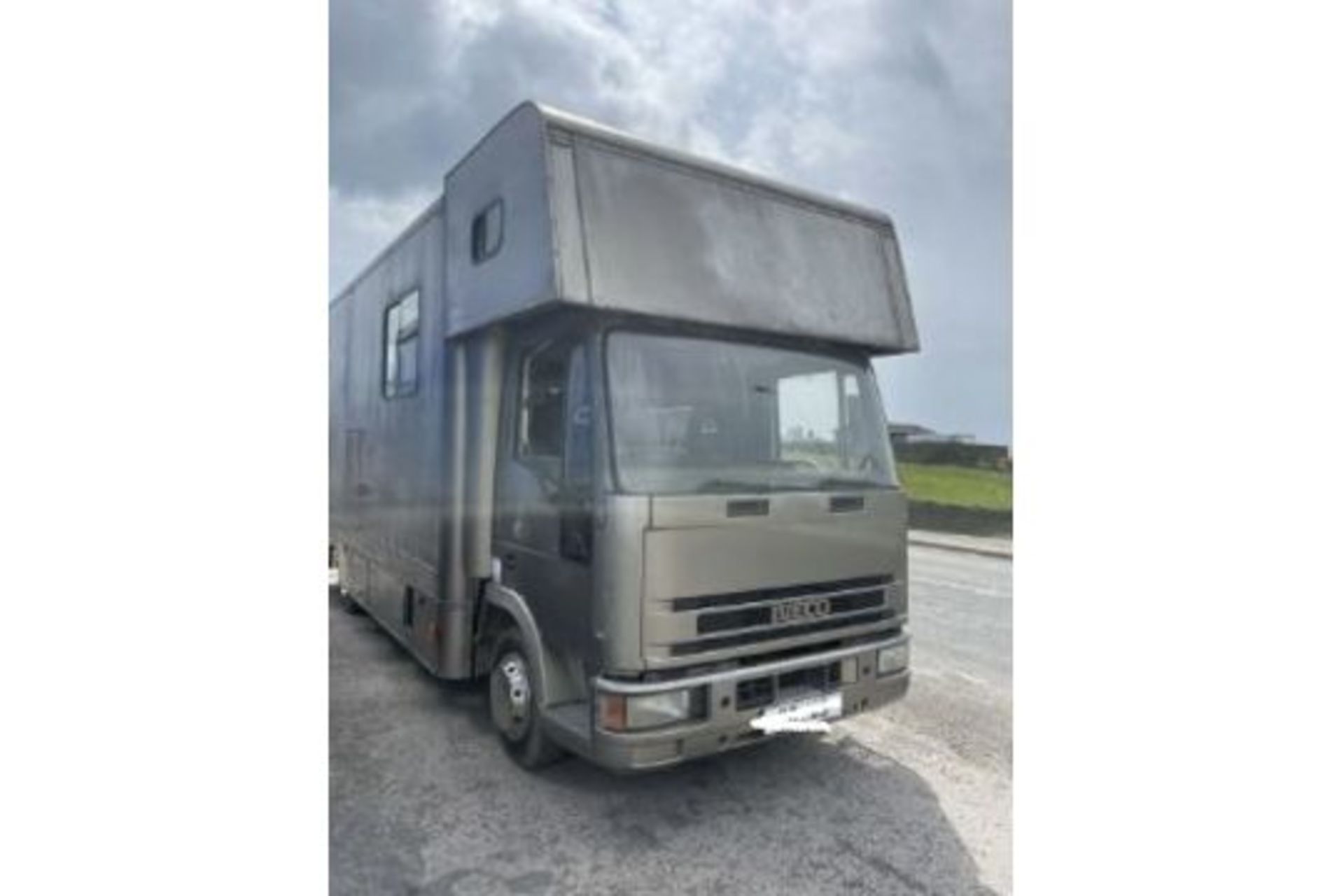 IVECO HORSE BOX - Image 7 of 19