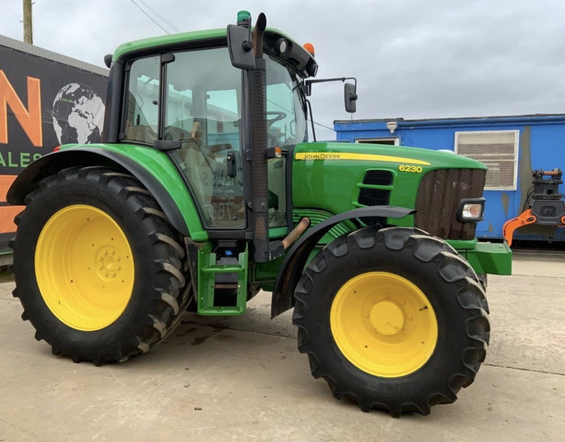 2014 JOHN DEERE 6320 TRACTOR - Image 14 of 26