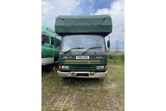 DAF45 HORSE BOX - Image 1 of 4