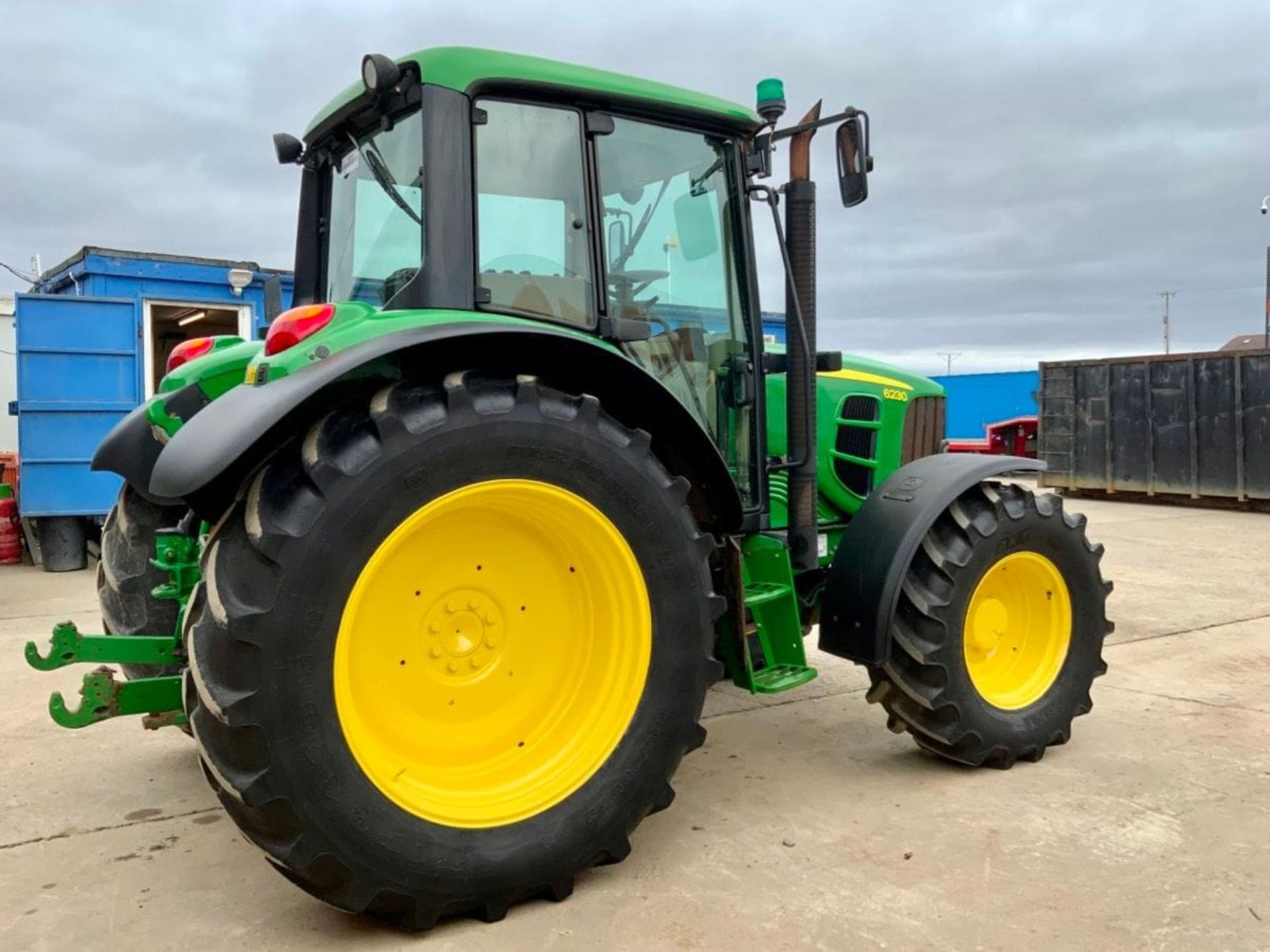 2014 JOHN DEERE 6320 TRACTOR - Image 16 of 26