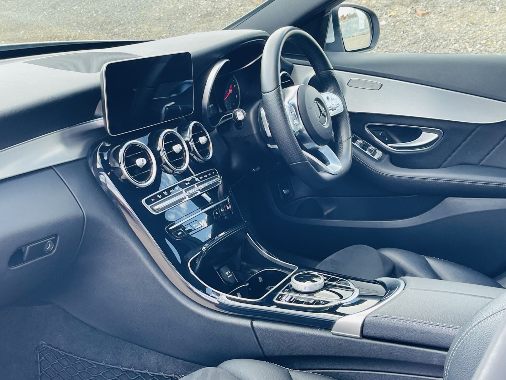 2019 MERCEDES C CLASS AMG - Image 21 of 26