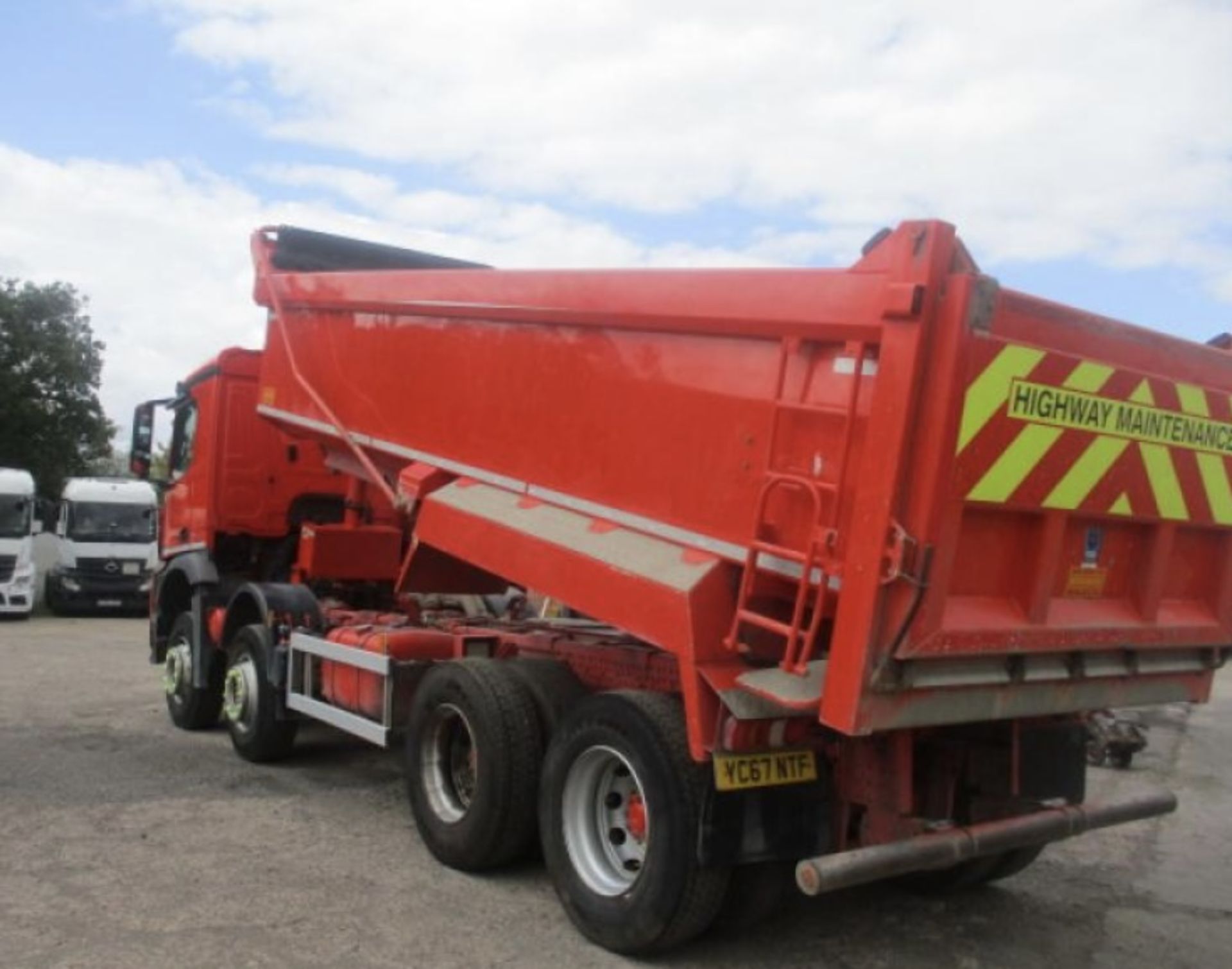 2017 MERCEDES AROCS TIPPER - Image 8 of 16