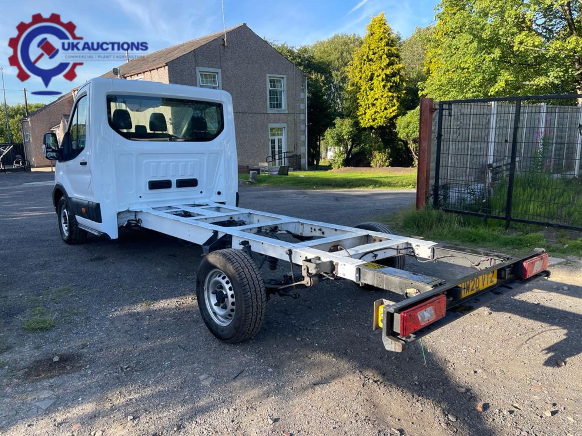 2020 FORD TRANSIT CHASSIS CAB - Image 4 of 11