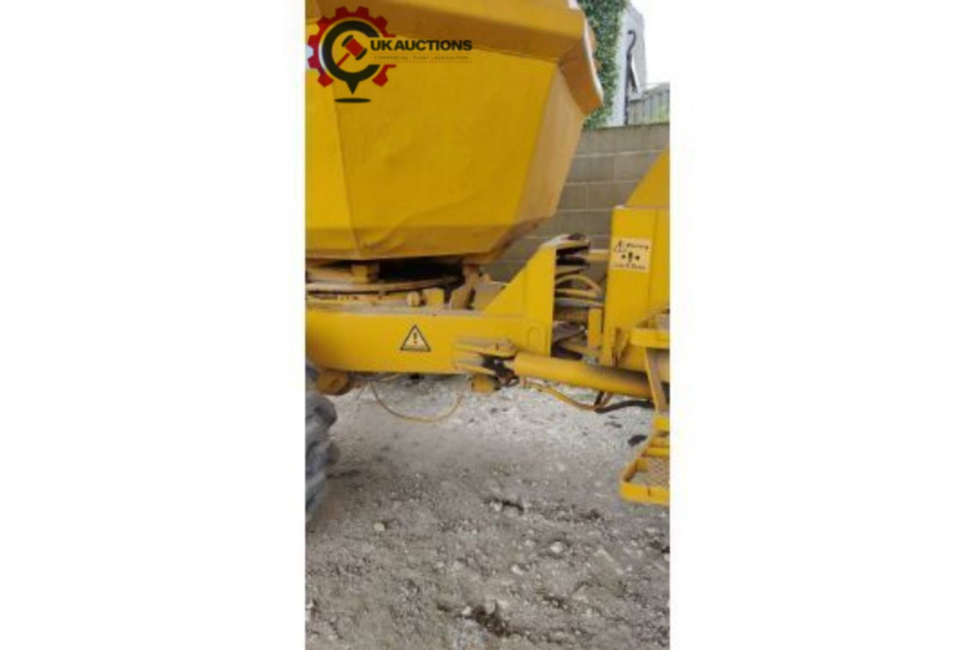 5 TON SWIVEL BARFORD 4x4  DUMPER DELIVERY AVALIBLE - Image 3 of 5