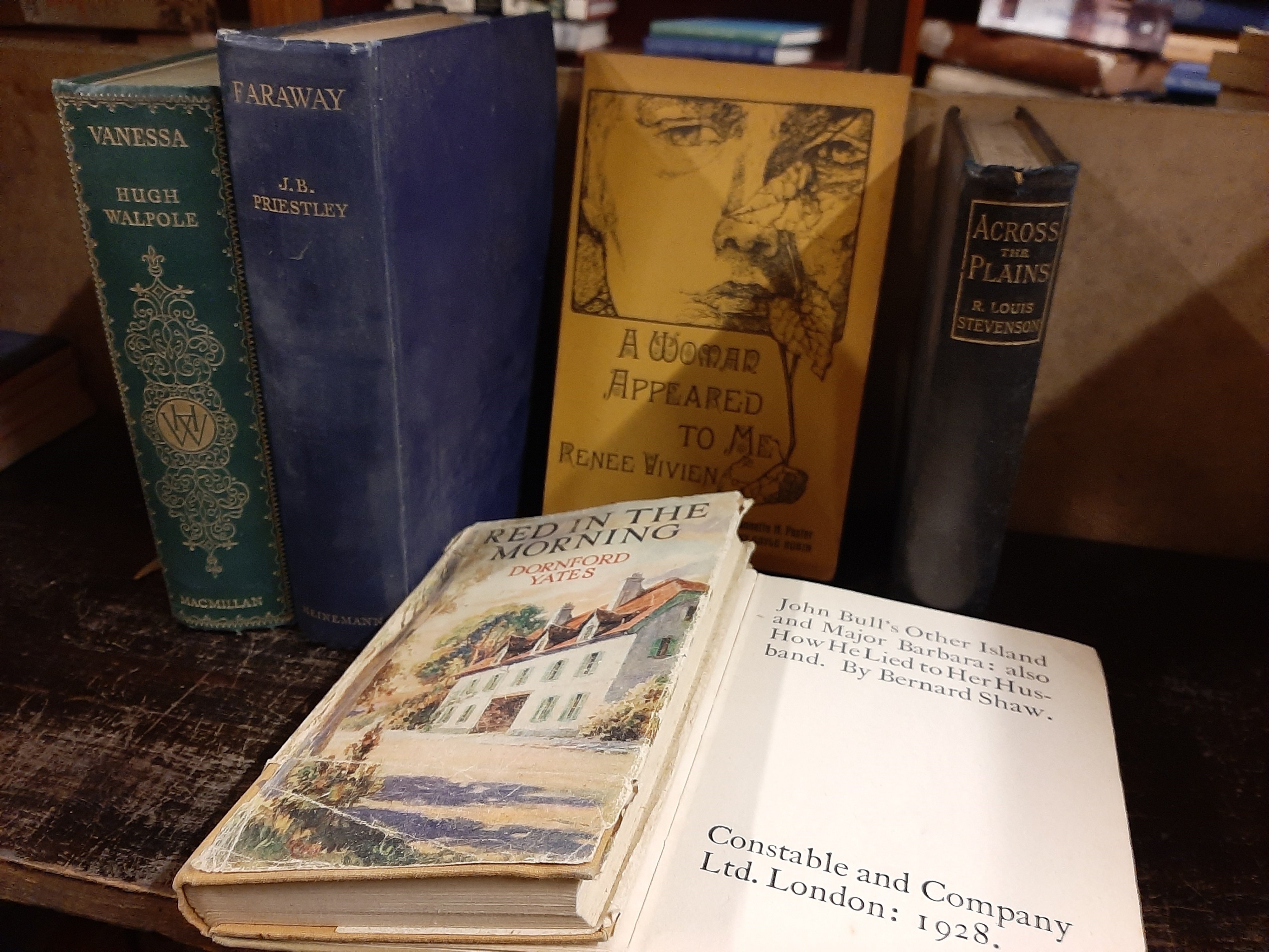 16 literature books including 1st editions by J B Priestley and Dornford Yates [our ref: 517a]