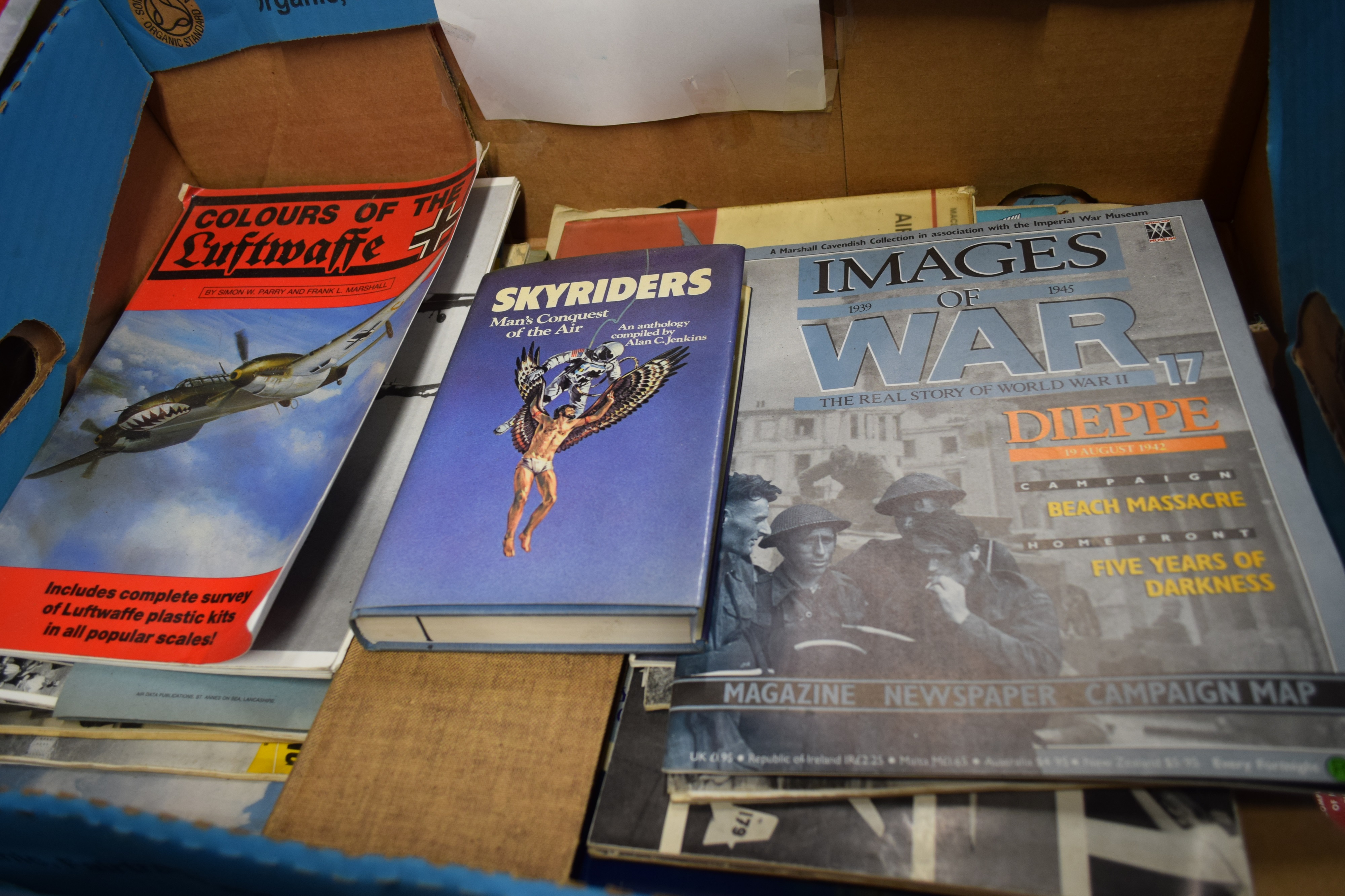 Approx 30 aviation and aircraft related items, magazines, books etc [our ref: ]