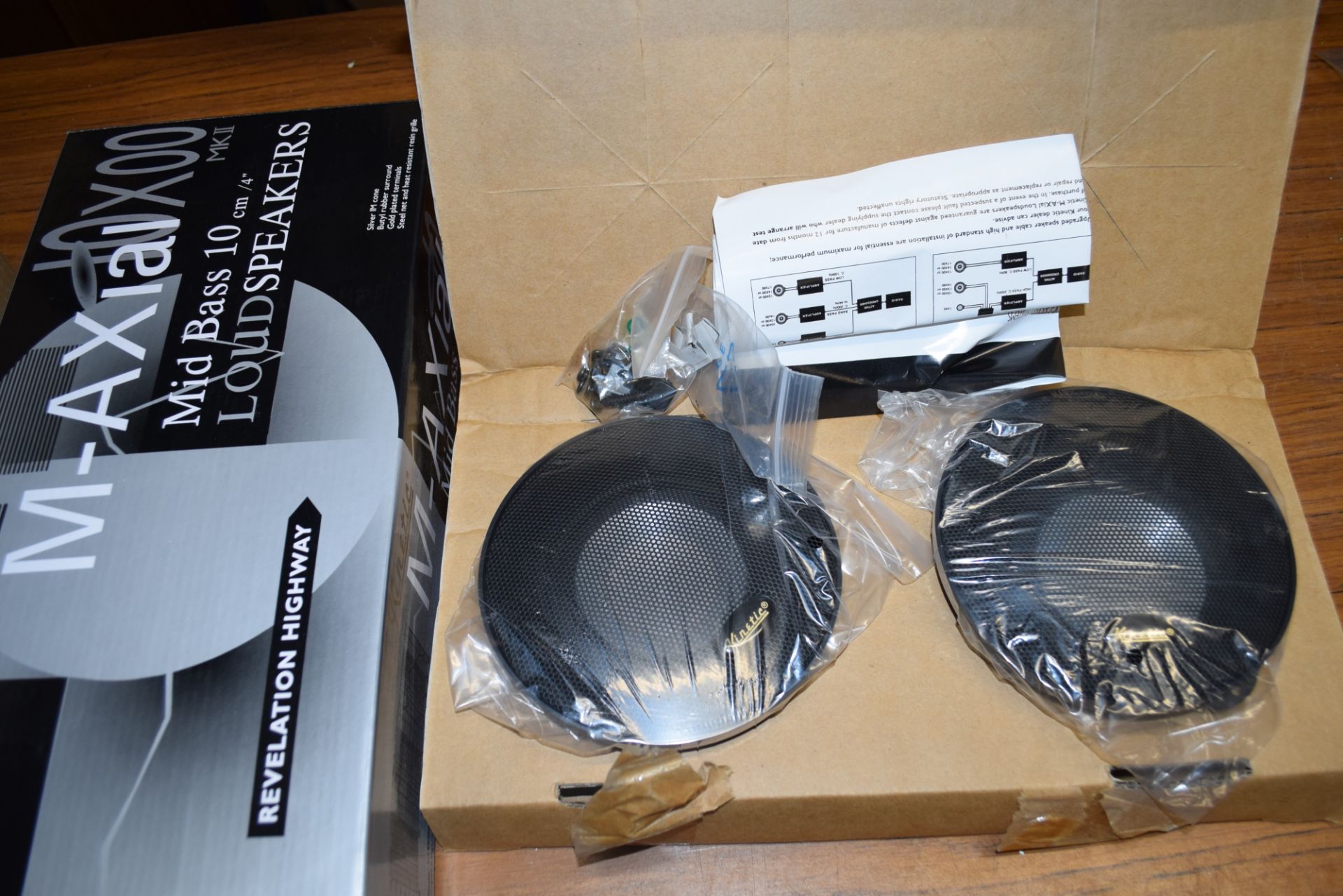 BOX OF KINETIC MID-BASE 10CM LOUDSPEAKERS MODEL NO M-AXIAL, 10X00 MK 2 (SILVER IM CONE) BUTYL RUBBER - Image 2 of 4