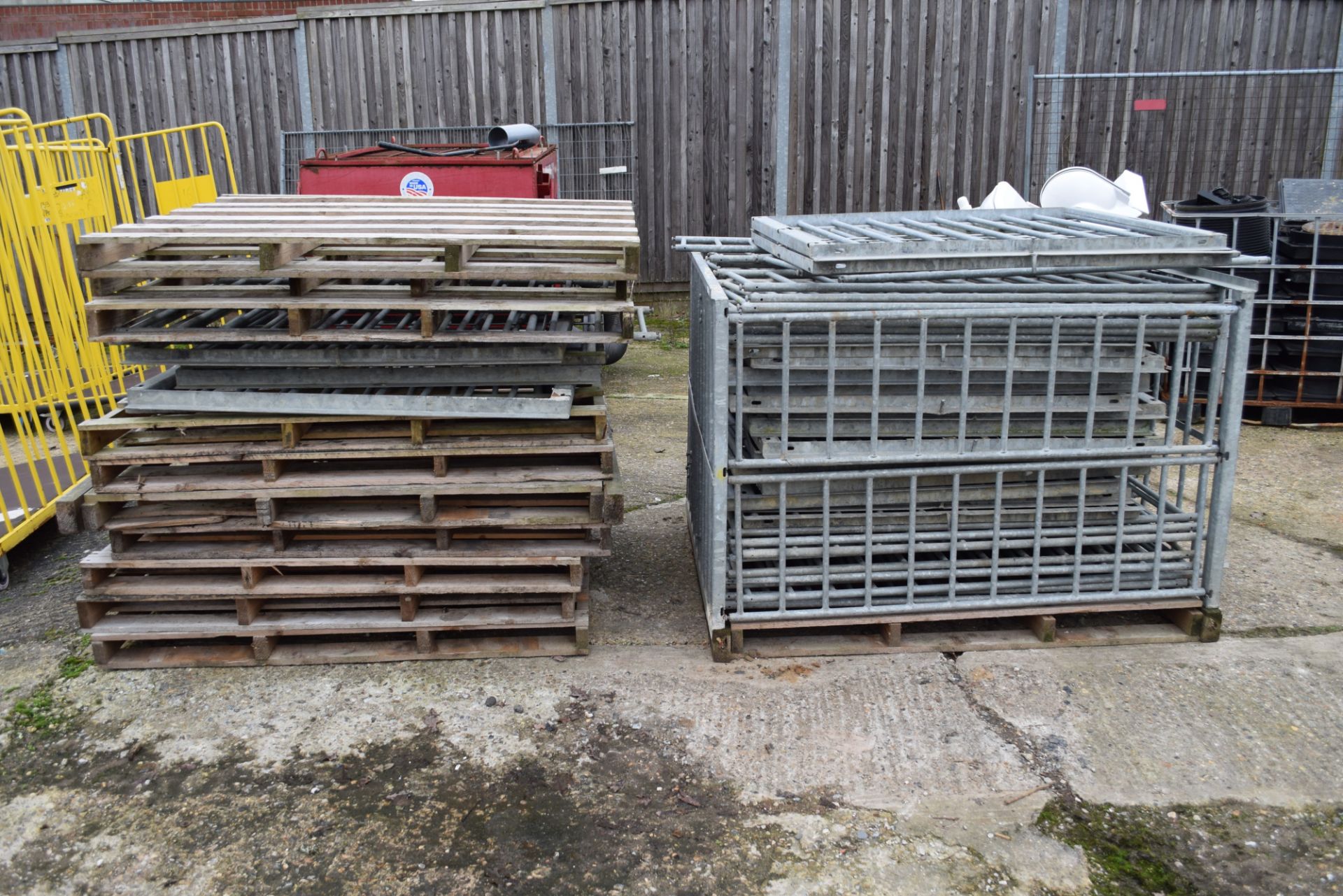 Large quantity of approx 11 galvanised stillages