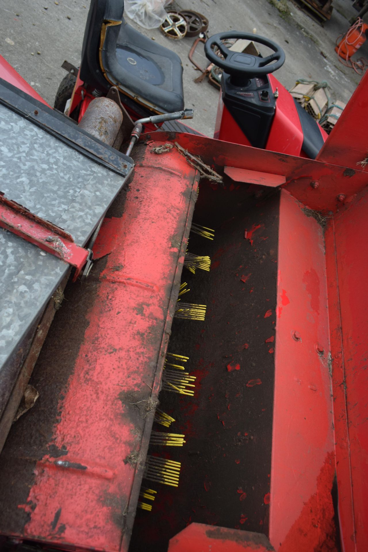 Westwood ride-on lawnmower together with a cutting deck, grass collector and back box, and a - Image 4 of 4