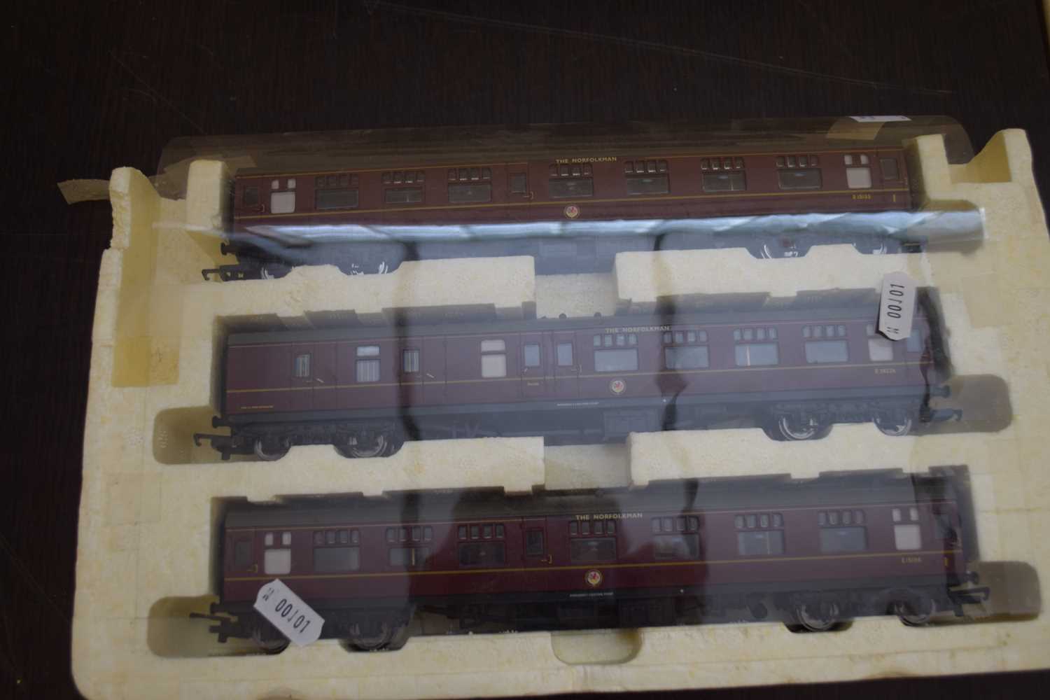Hornby 'The Norfolkman' three carriage set, lacking outer box