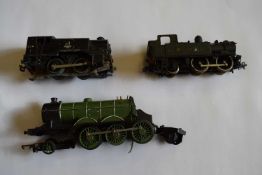 Mixed Lot: Trix locomotive plus two others, all in damaged condition (3)