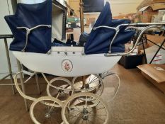 Vintage Silver Cross pram with double pull up hood