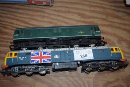 Lima Italy Intercity diesel locomotive 47163 and a further BR locomotive D7596, unboxed (2)