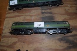Hornby 00 gauge diesel locomotive 'Mammoth' D1670, unboxed