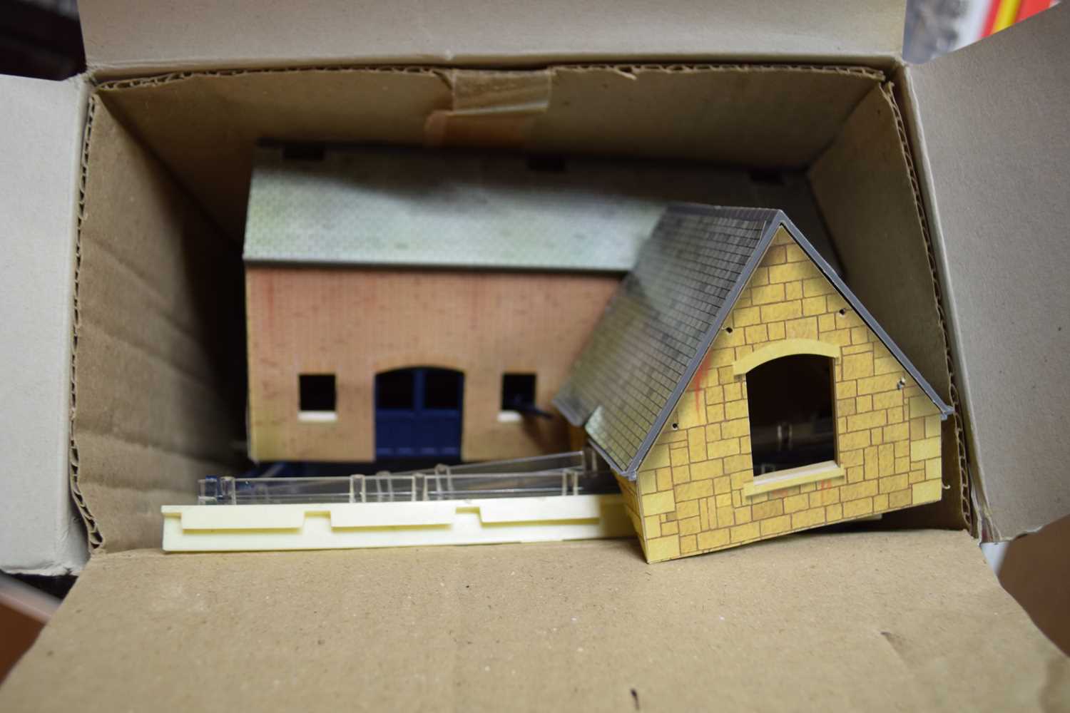 Boxed Hornby Station Terminus - Image 2 of 2